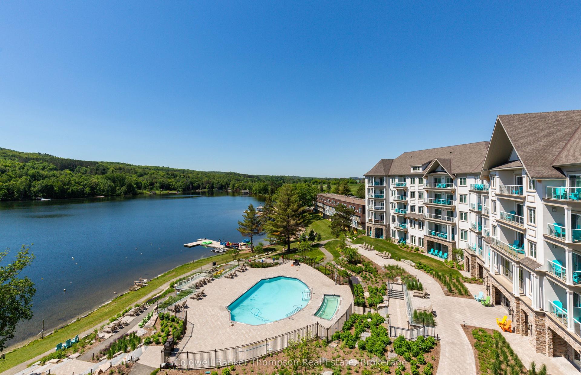 25 PEN LAKE POINT Road 403 #403, Huntsville — Condo for sale, photo 1