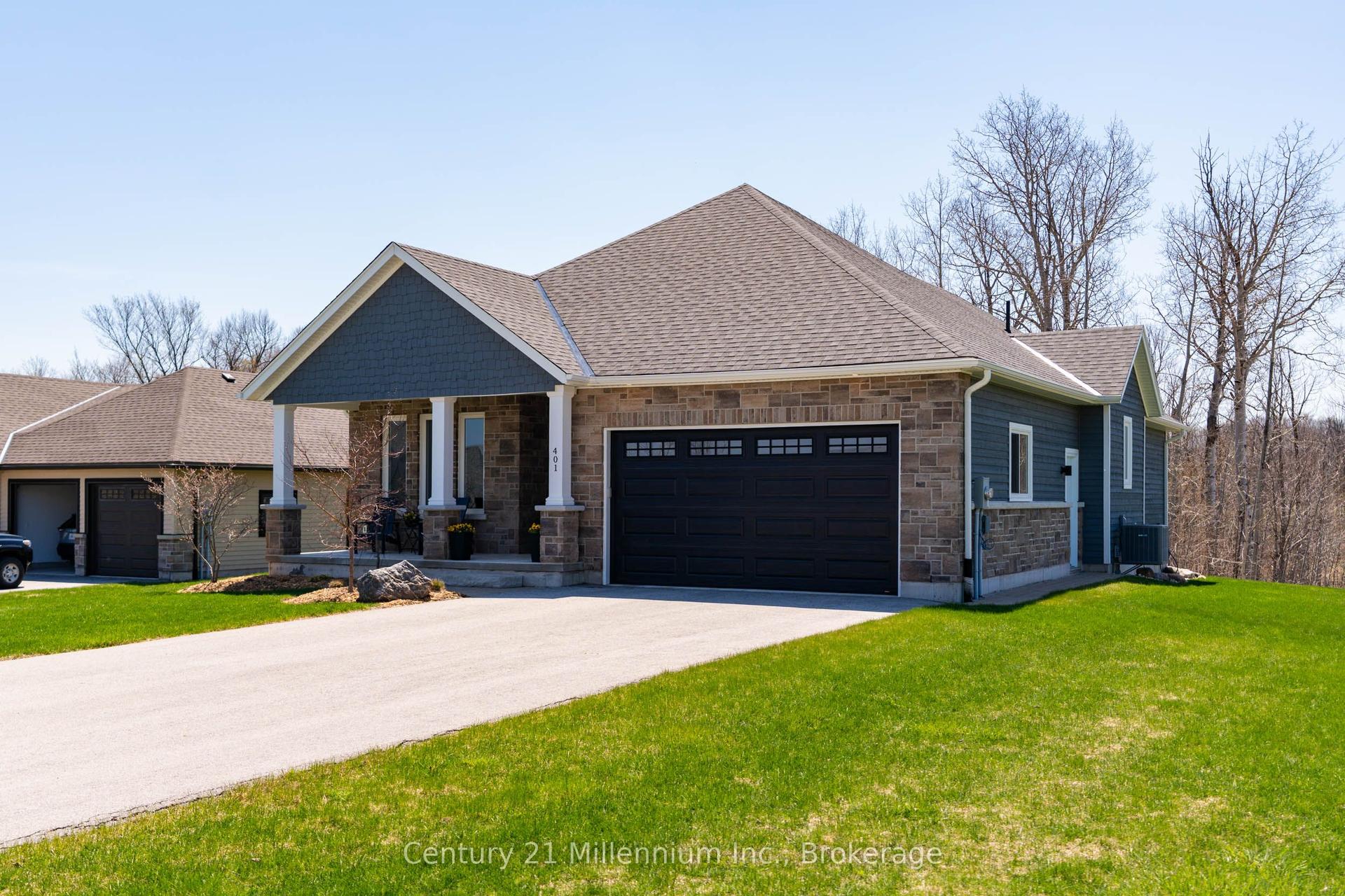 401 Algoma Crescent — photo 1