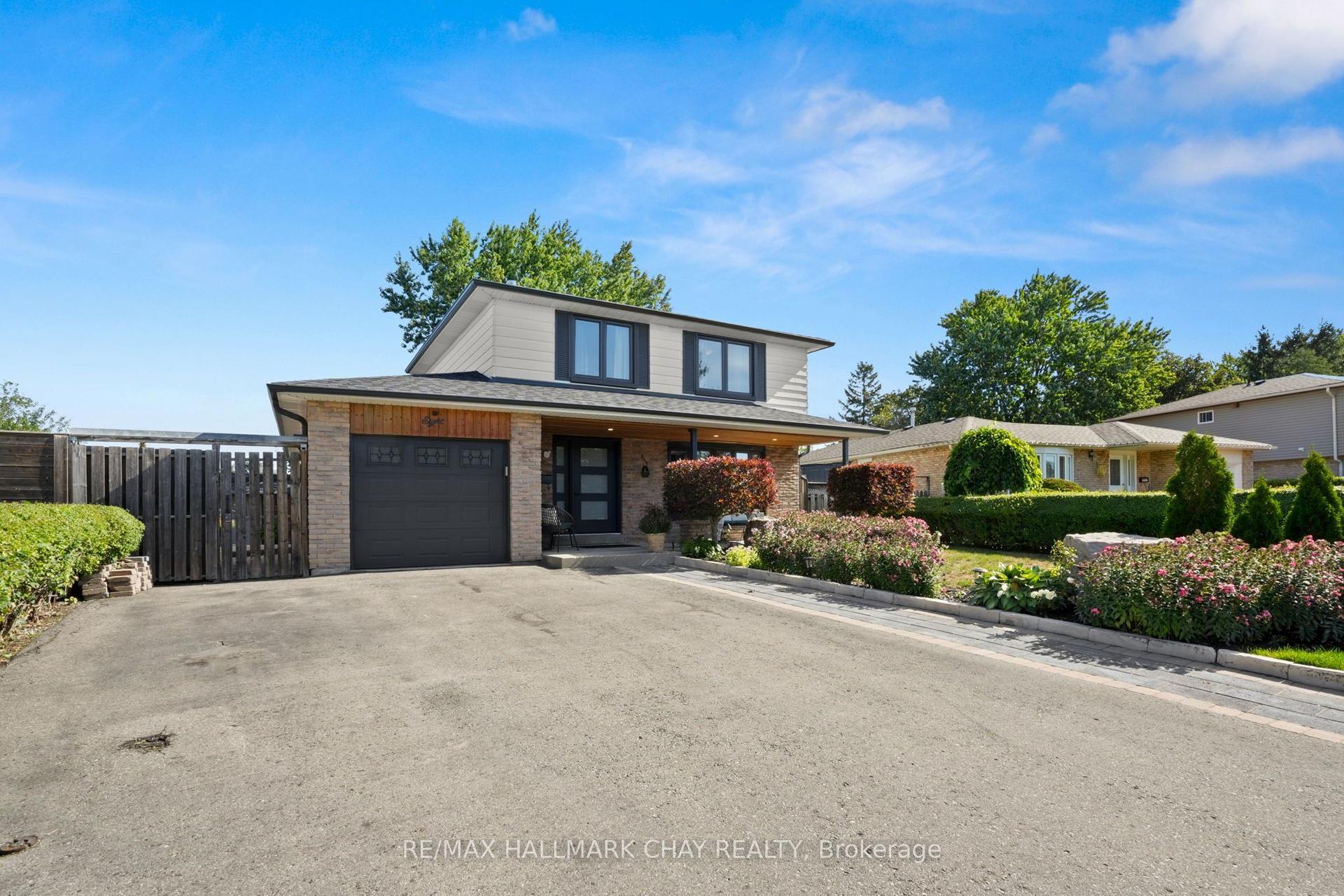 8 Grassington Crescent, Brampton — Detached for sale, photo 1