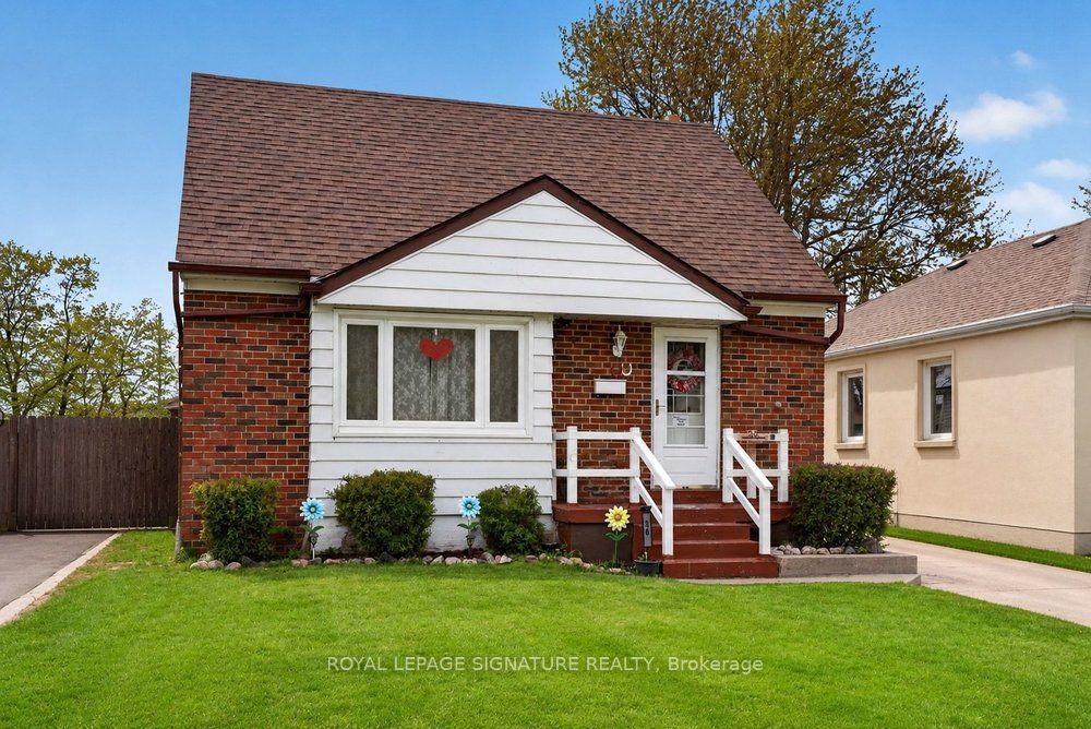 36 Ainsdale Road, Toronto — Detached for sale, photo 1