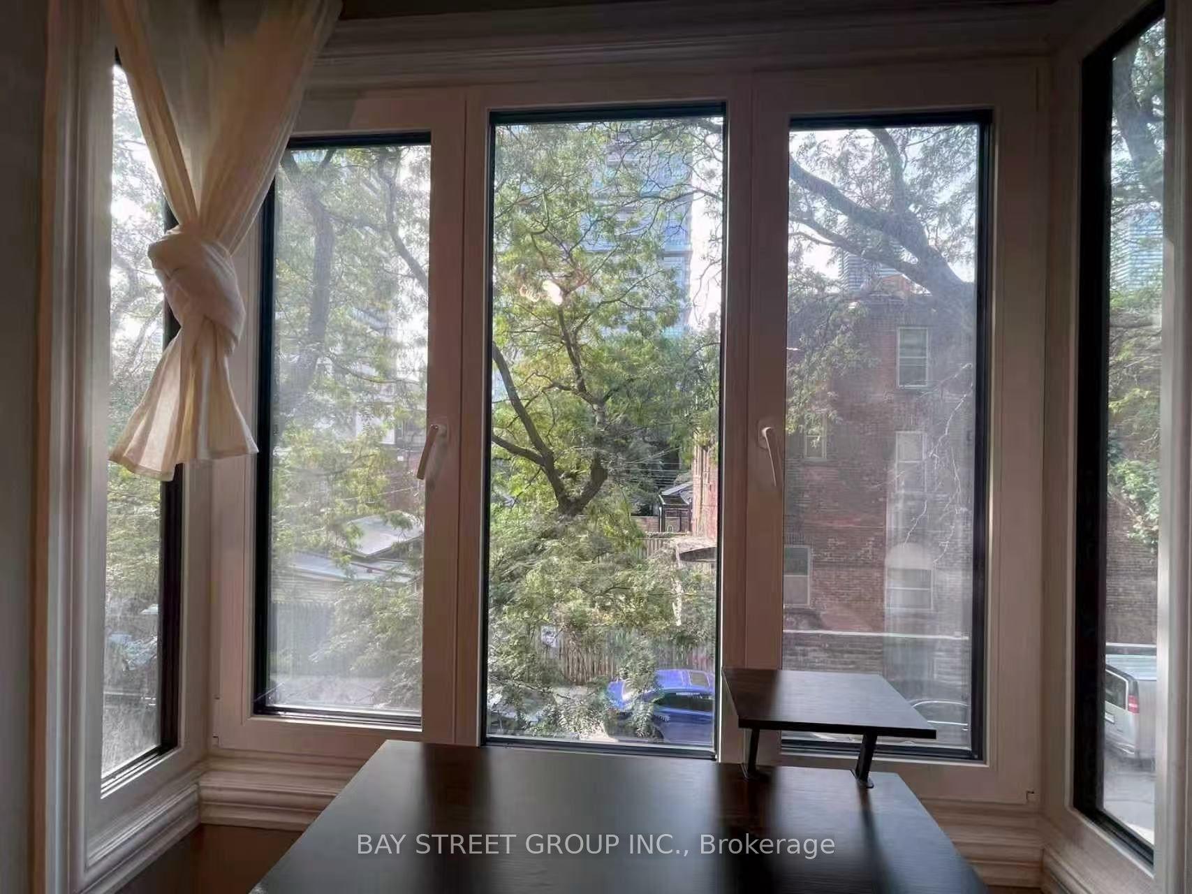 217 Mutual Street Room 3 #Room 3, Toronto — Townhouse for lease, photo 1