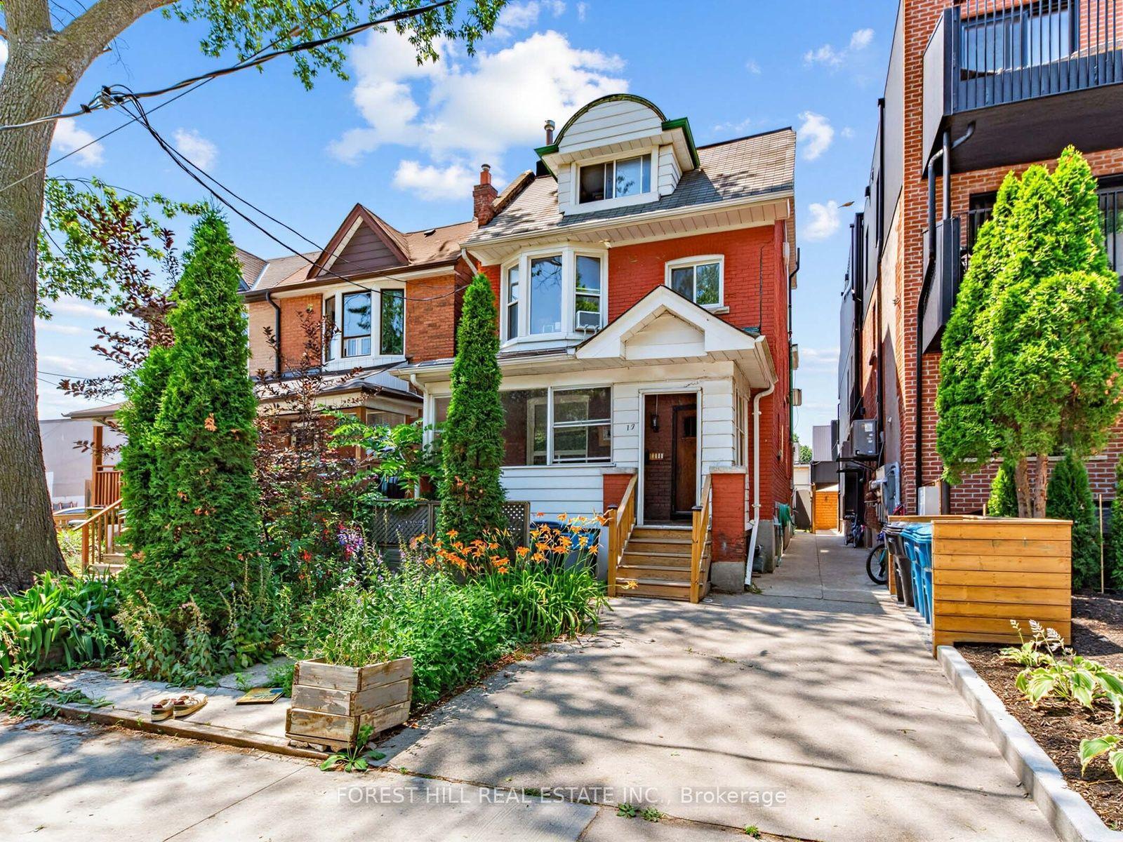 12 Salem Avenue 2 #2, Toronto — Detached for lease, photo 1