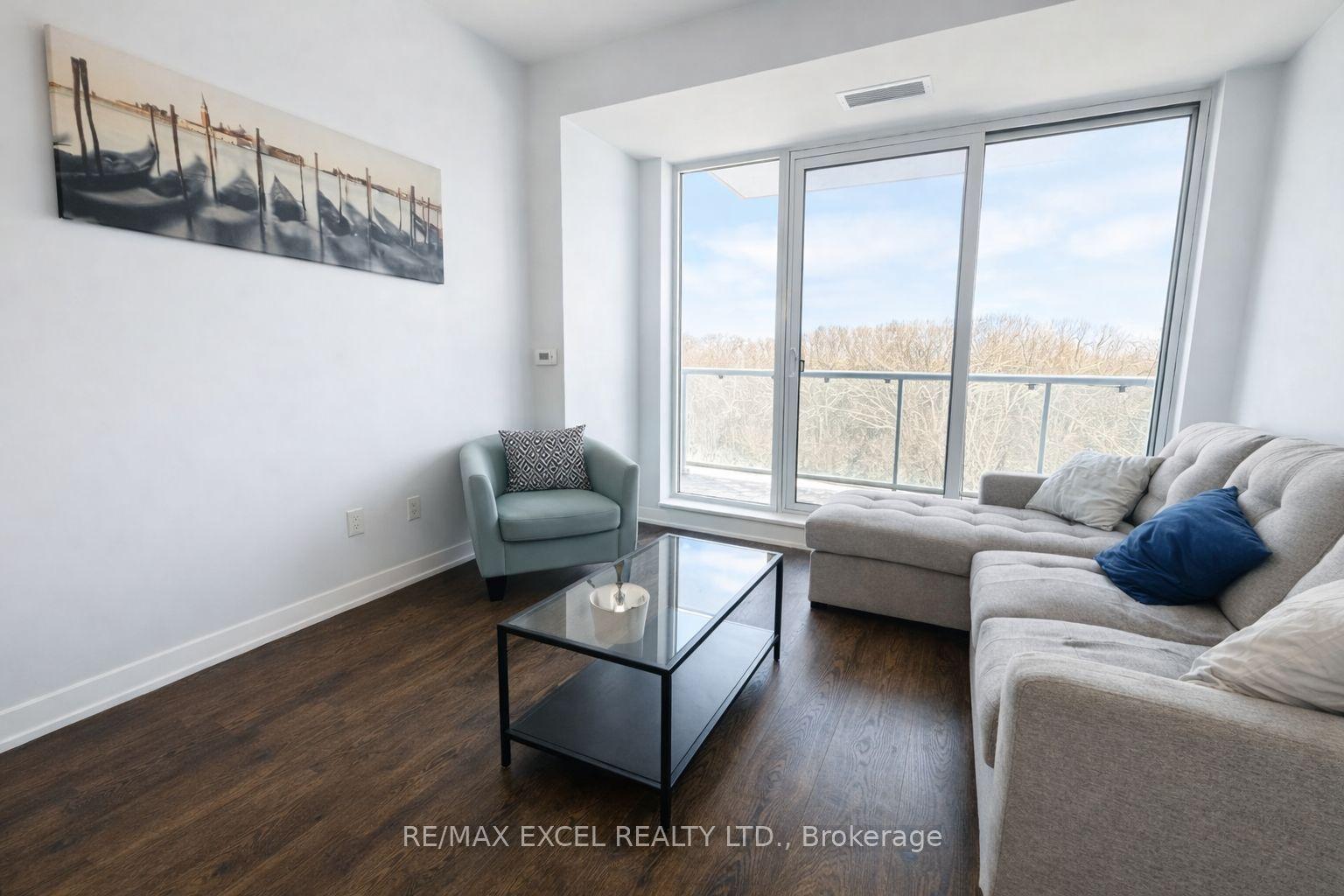 6 David Eyer Road E 407 #407 — photo 1
