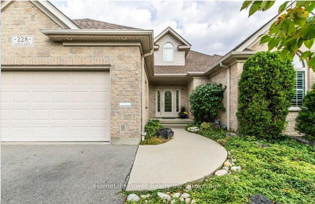 228 The Lions Gate, Waterloo — Detached for lease, photo 1