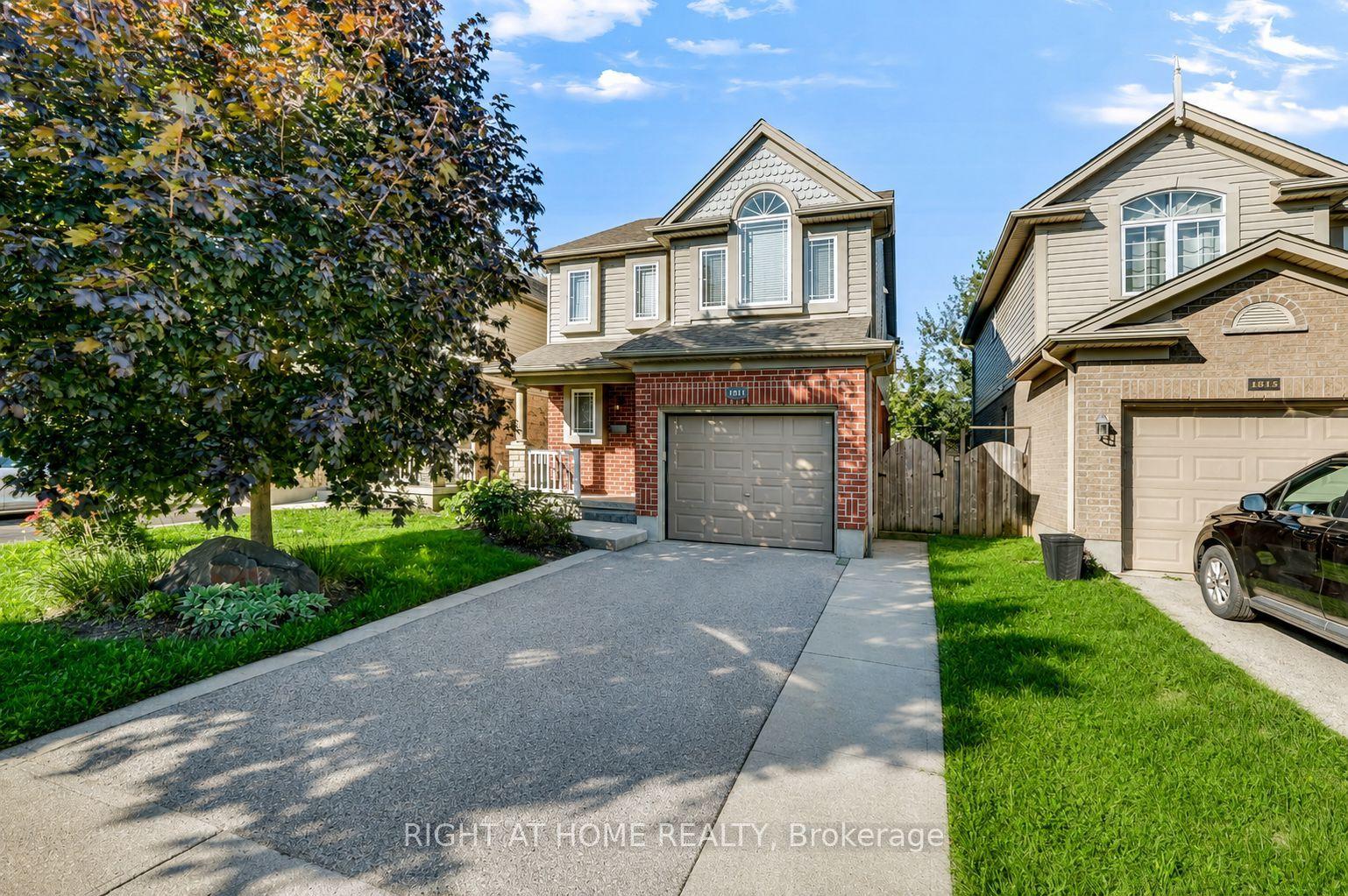 1811 Rollingacres Drive, London North — Detached for lease, photo 1