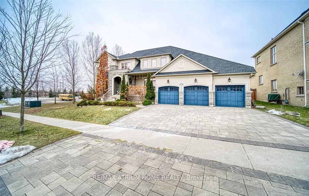 18 Soleil Boulevard, Aurora — Detached for lease, photo 1