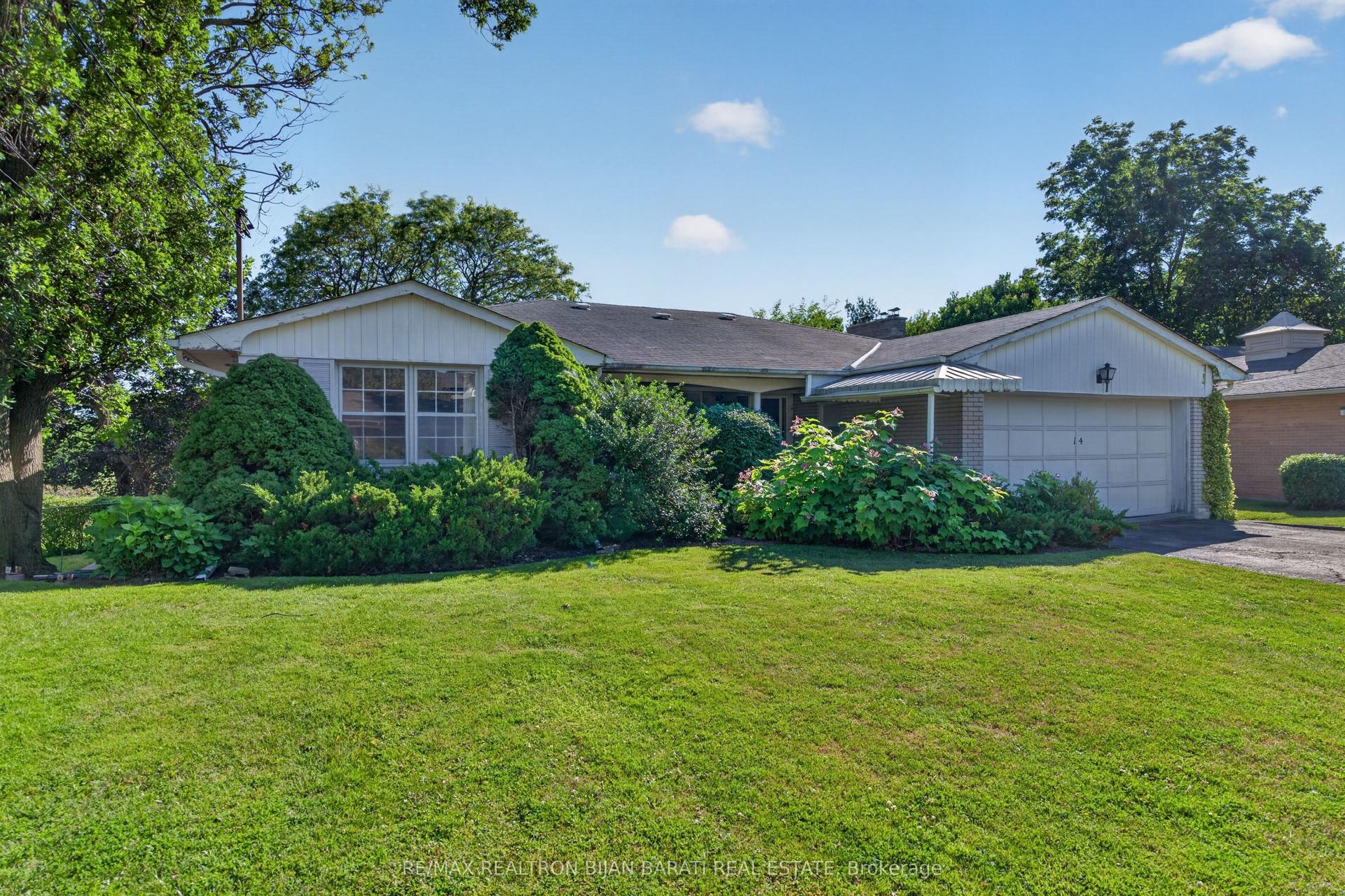 14 Heathview Avenue, Toronto — Detached for sale, photo 1