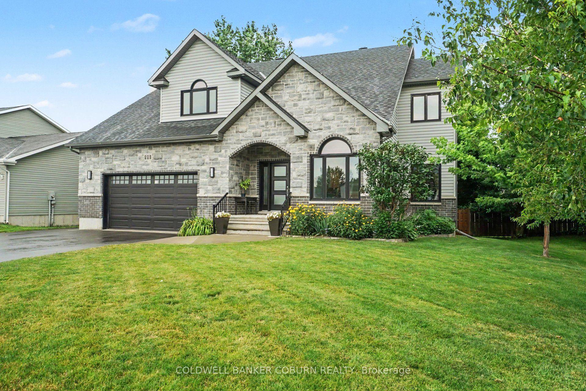 88 Tabitha Crescent, North Dundas — Detached for sale, photo 1