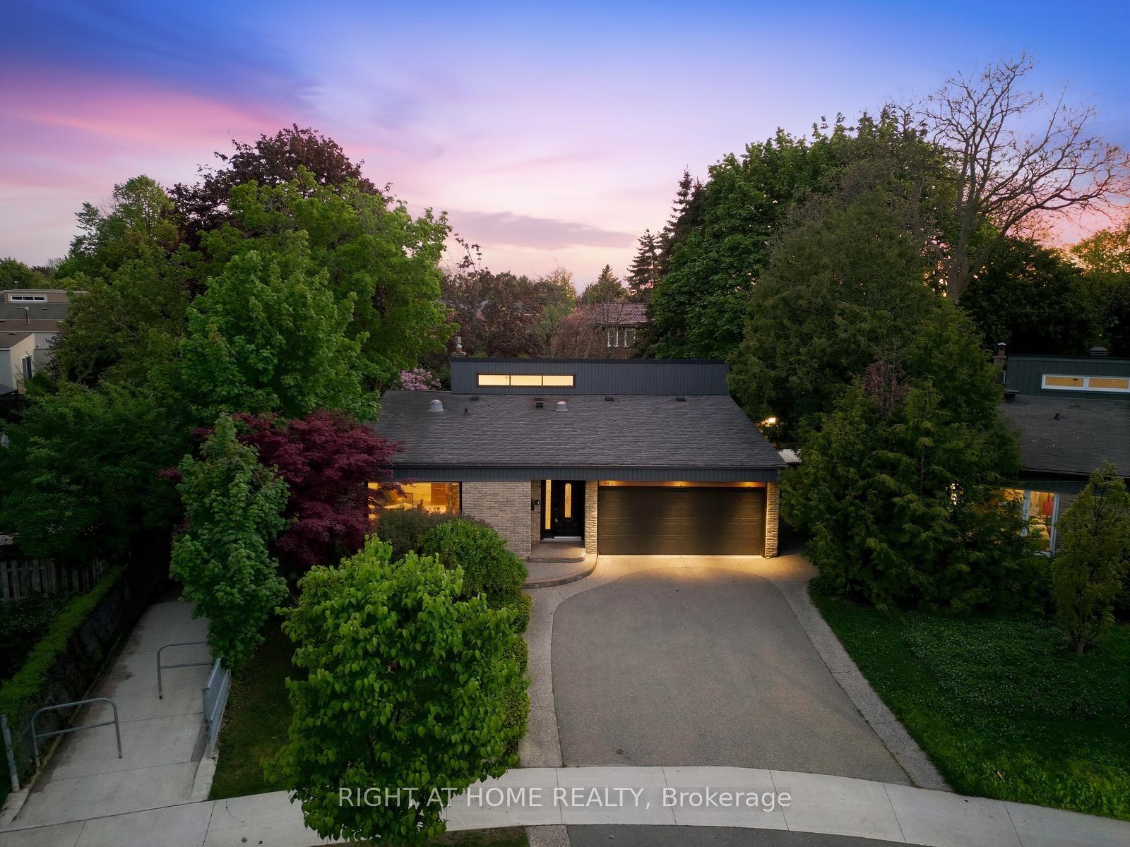 6415 Dunray Court, Mississauga — Detached for sale, photo 1