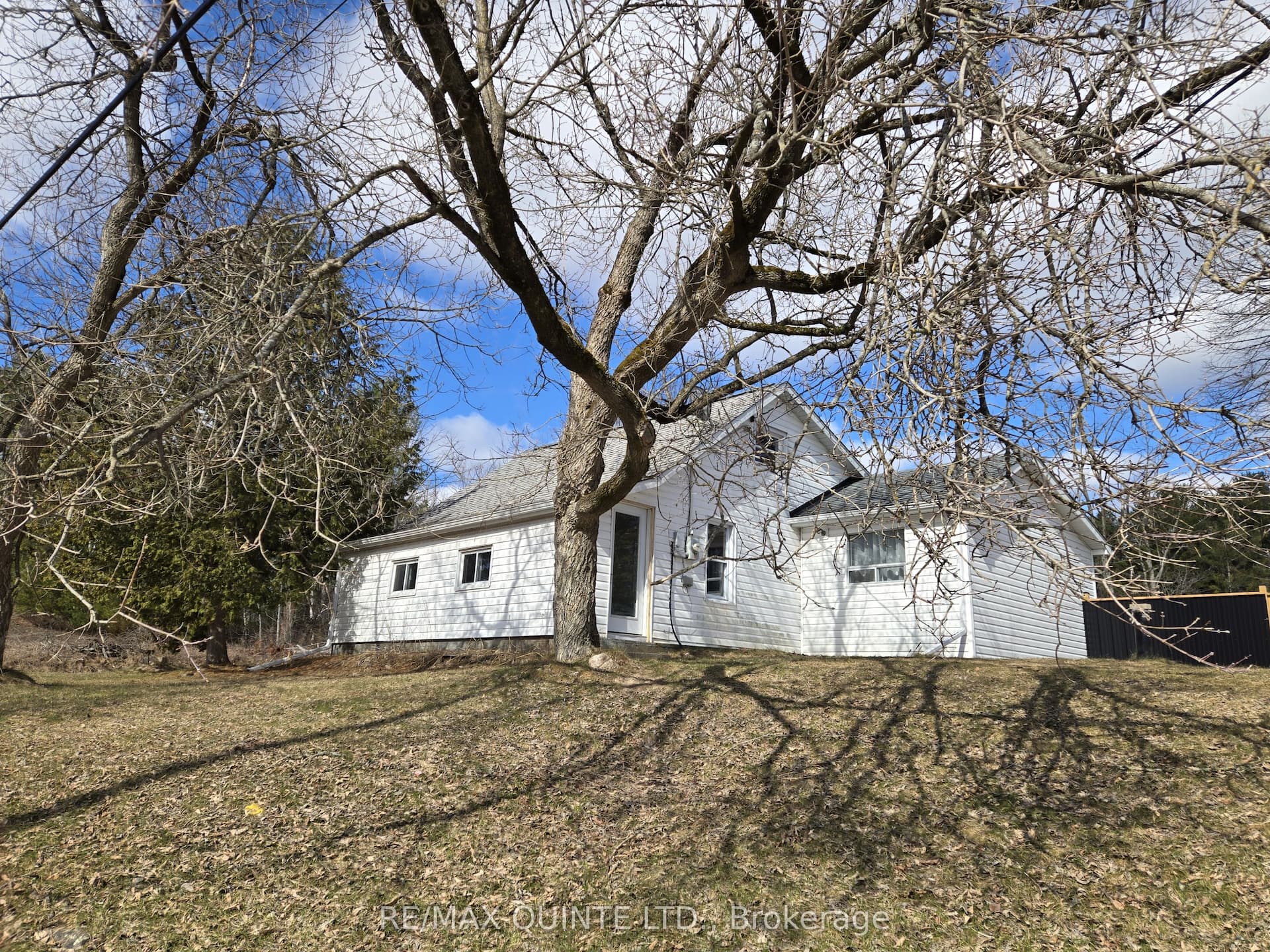 112959 Highway 7 Highway — photo 1