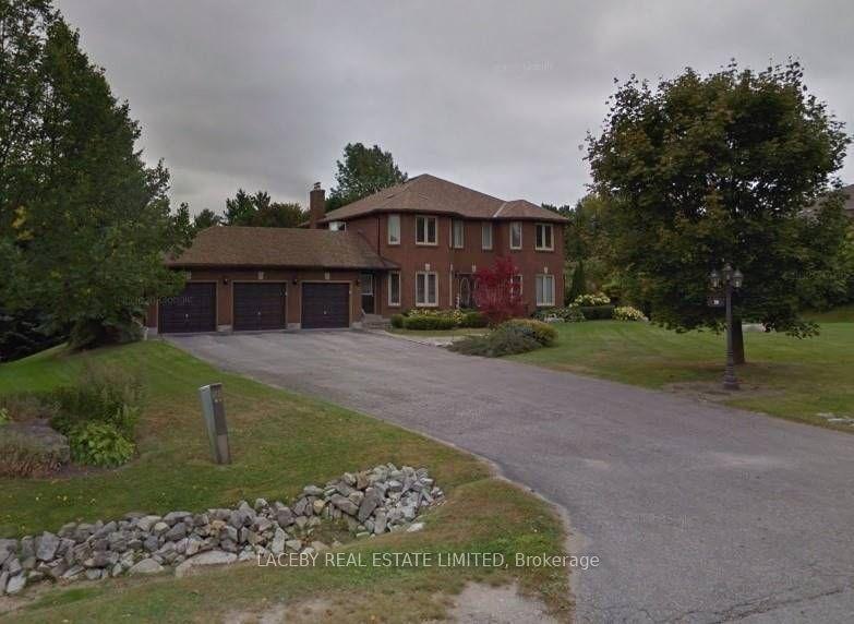19 Grandview Crescent — photo 1