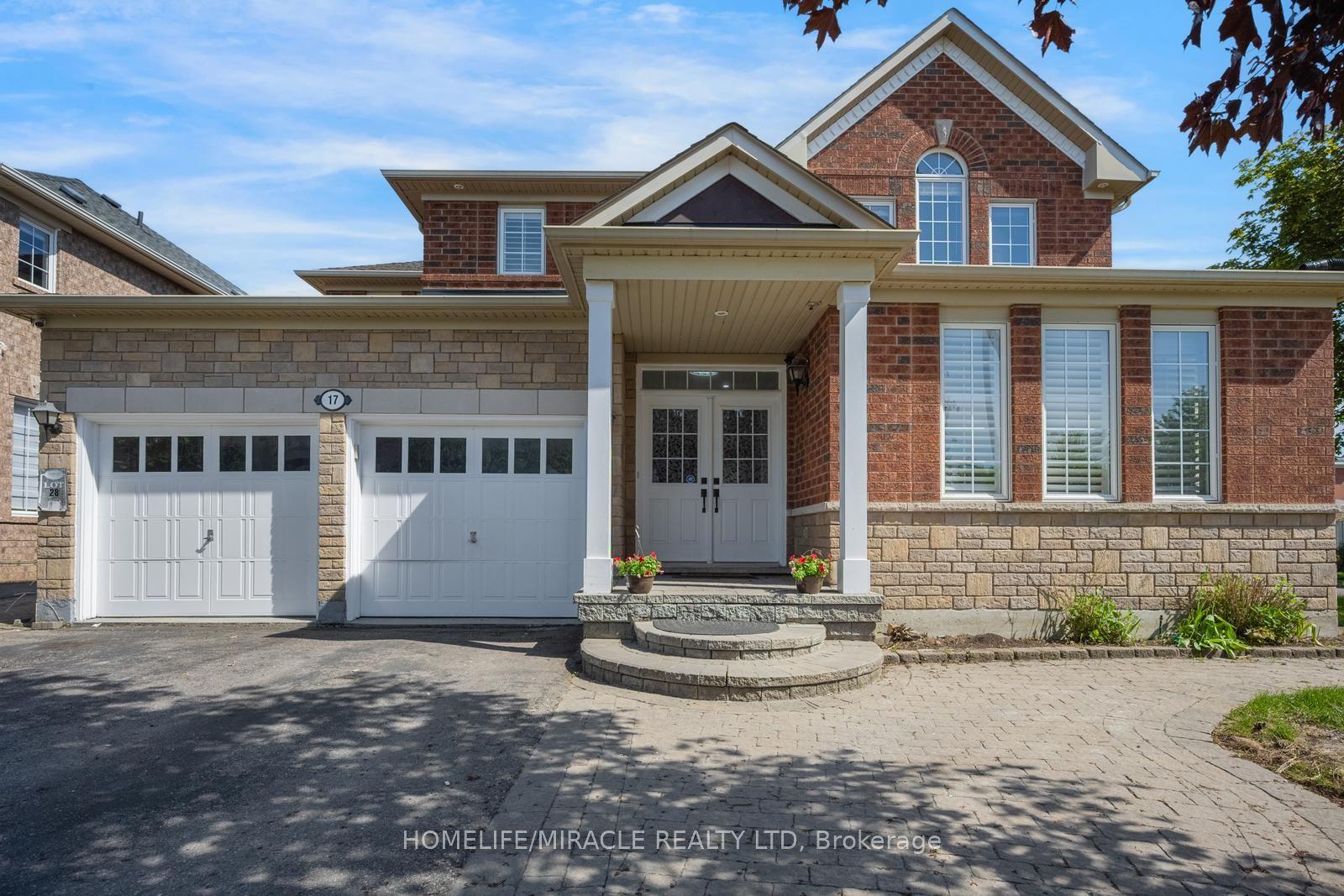 17 Latania Boulevard — photo 1