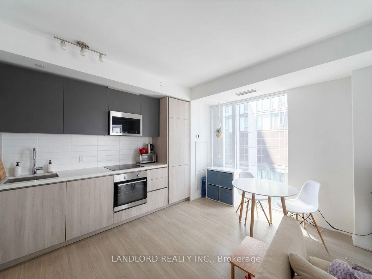 8 Widmer Street 2705 #2705, Toronto — Condo for lease, photo 1