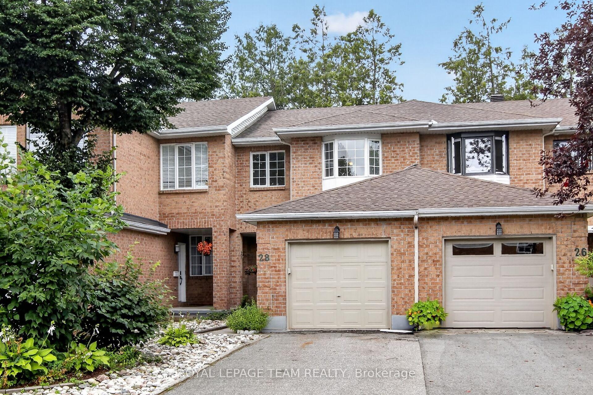 28 Cohen Avenue, Kanata — Townhouse for sale, photo 1