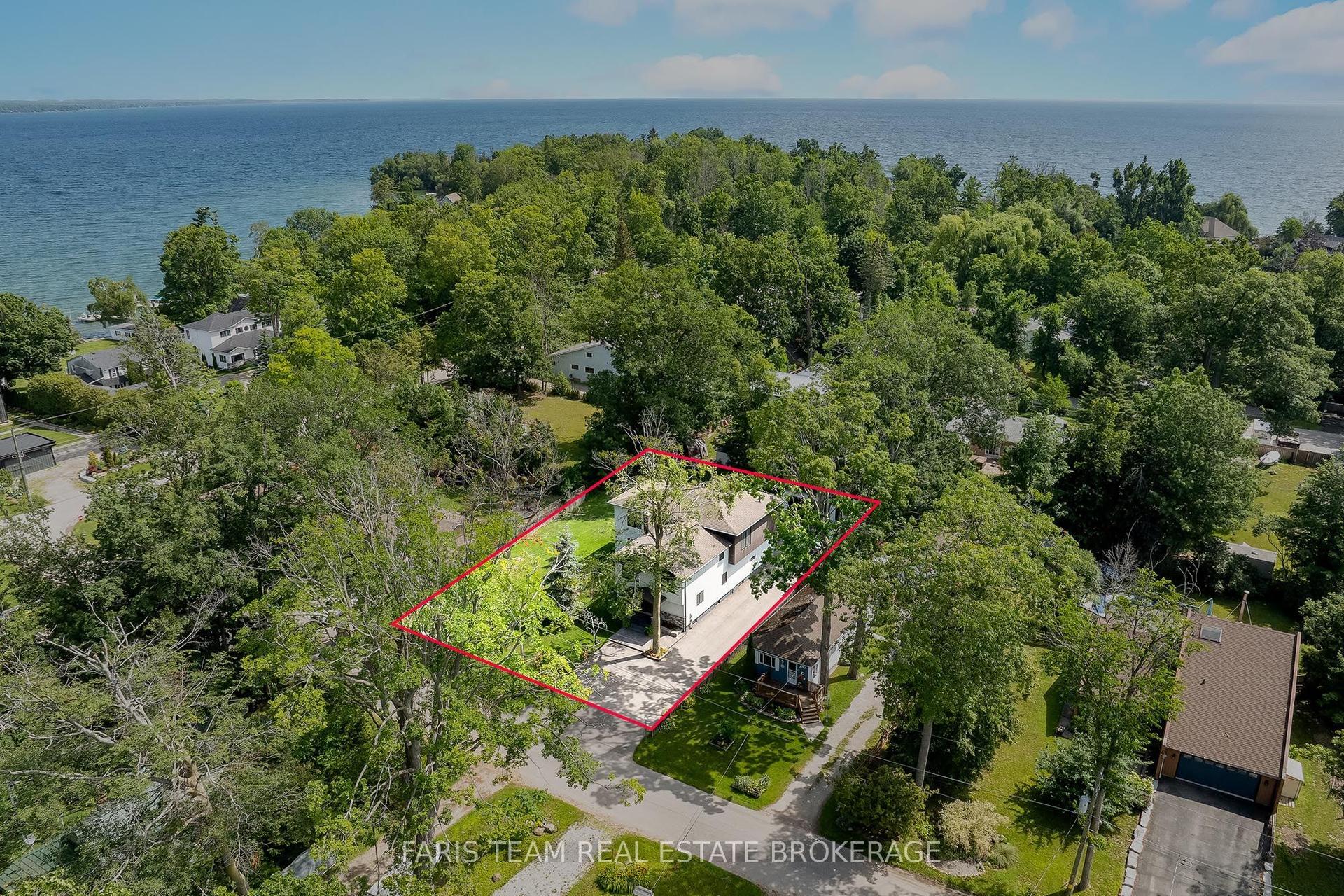 3951 Alberta Avenue, Innisfil — Detached for sale, photo 1