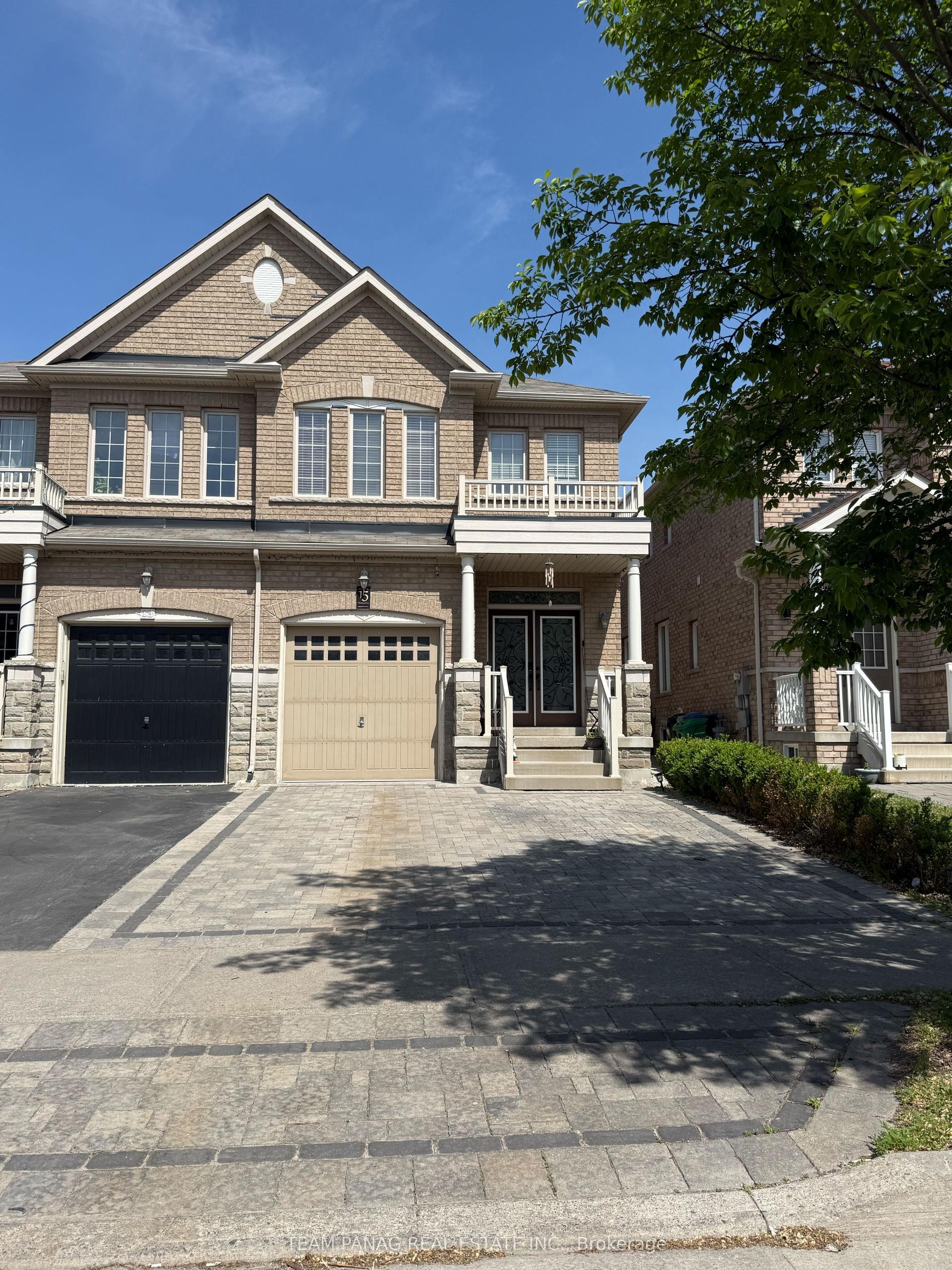 15 Vanderpool Crescent — photo 1