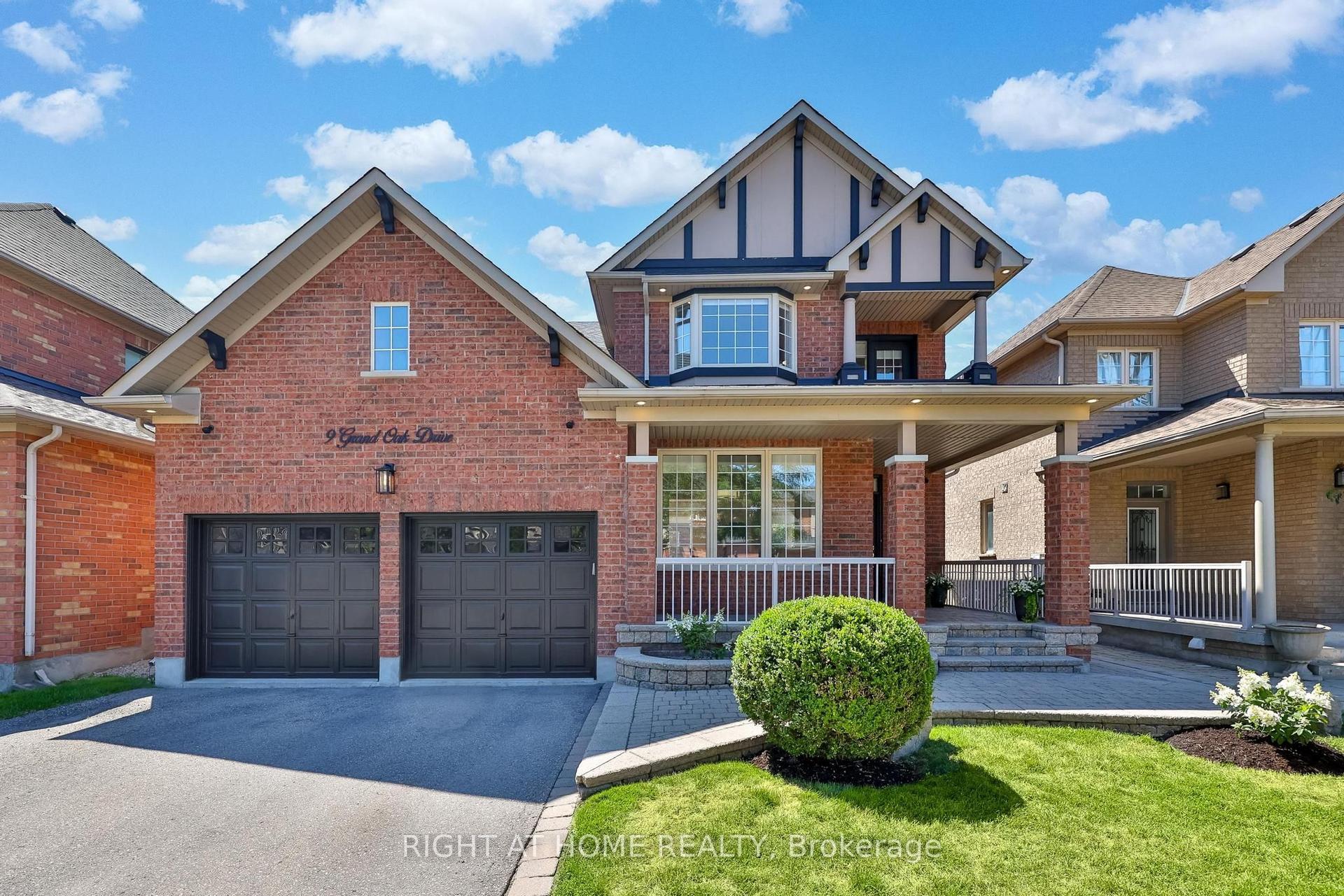 9 Grand Oak Drive, Richmond Hill — Detached for sale, photo 1