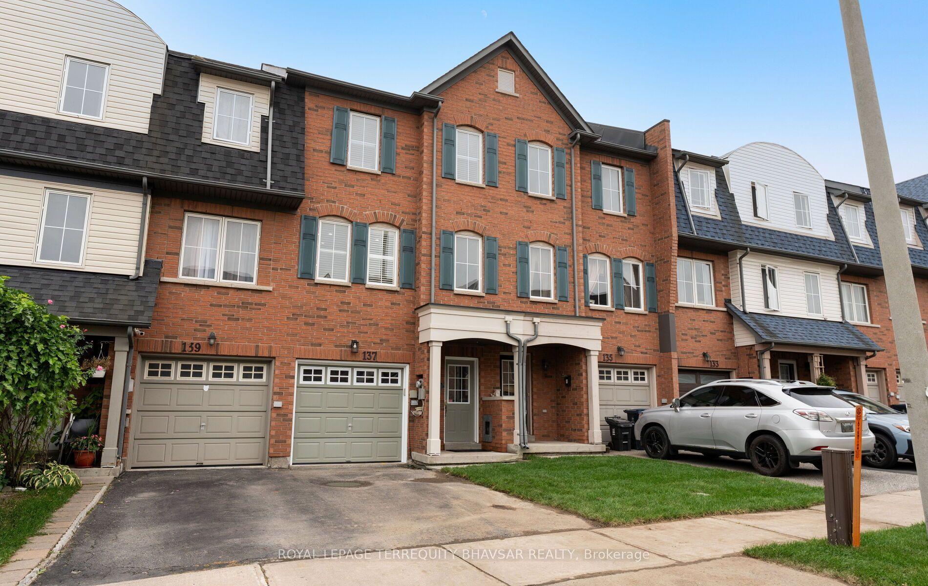 137 Mike Myers Drive, Toronto — Townhouse for sale, photo 1