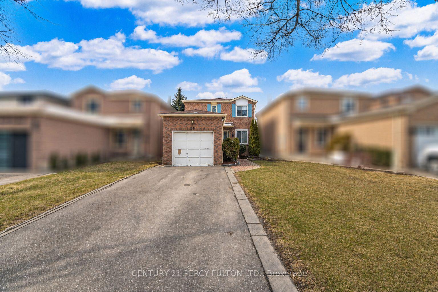 58 Marshall Crescent — photo 1