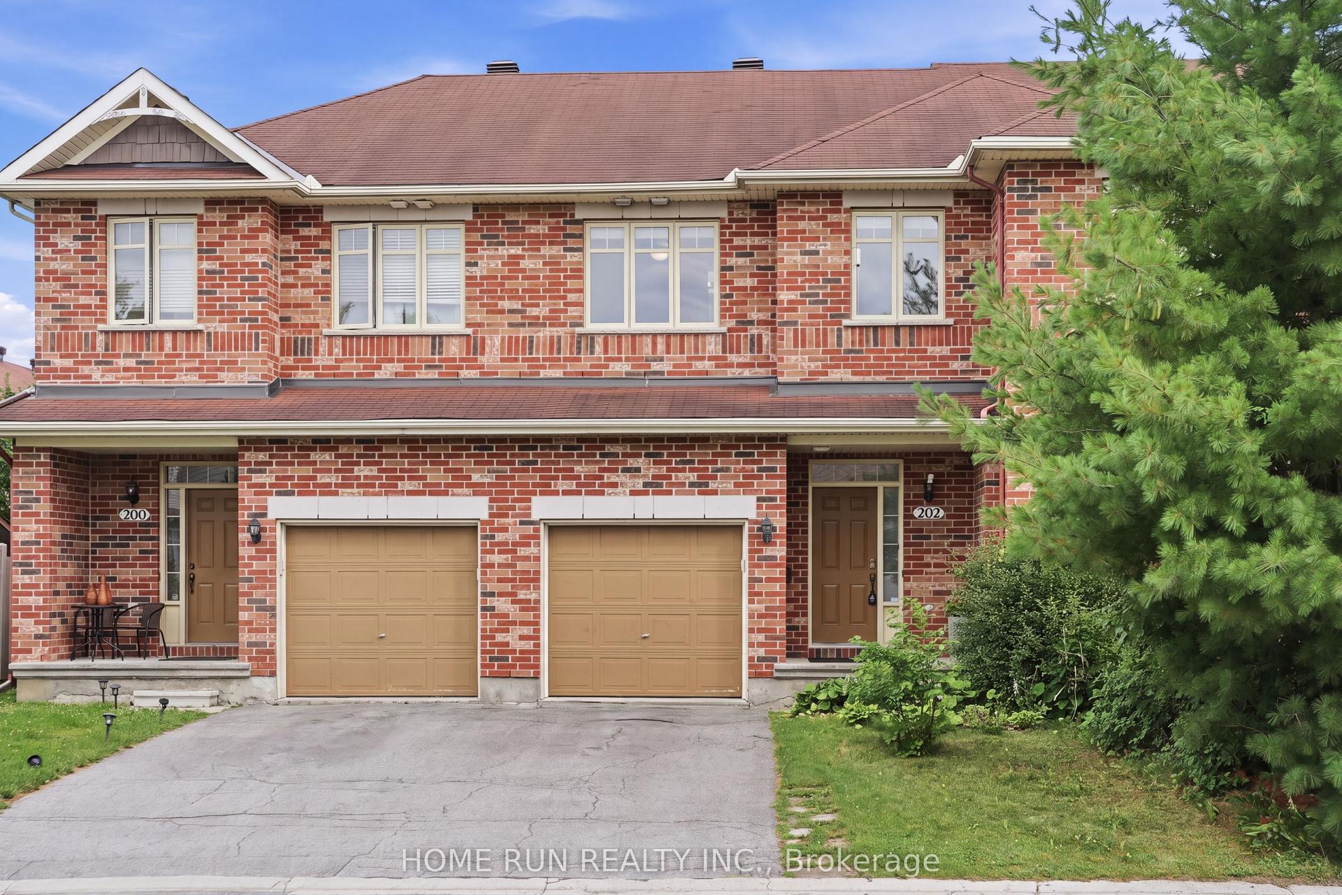 202 Maxwell Bridge Road, Kanata — Townhouse for sale, photo 1