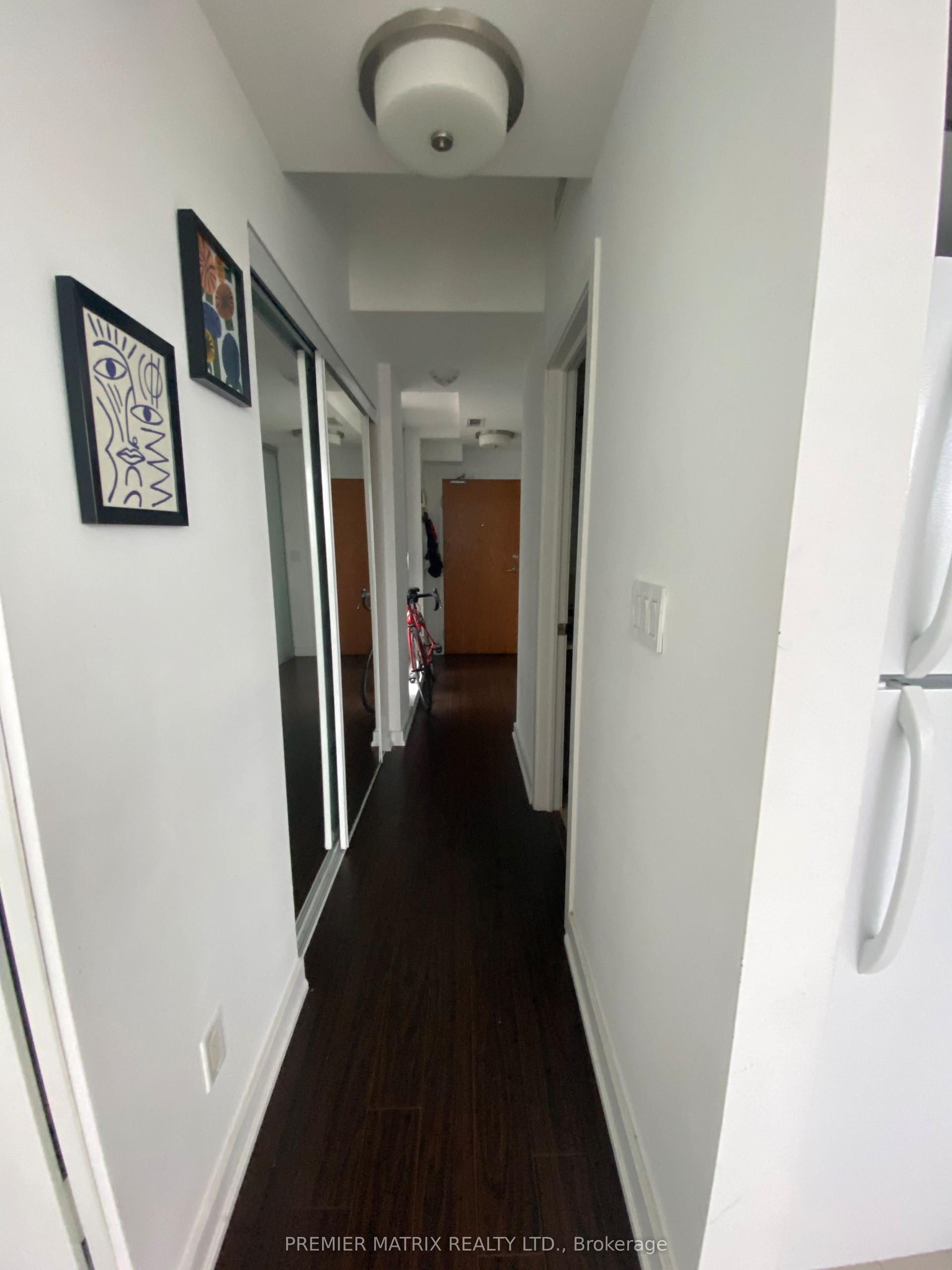 20 Joe Shuster Way 1417 #1417, Toronto — Condo for lease, photo 1