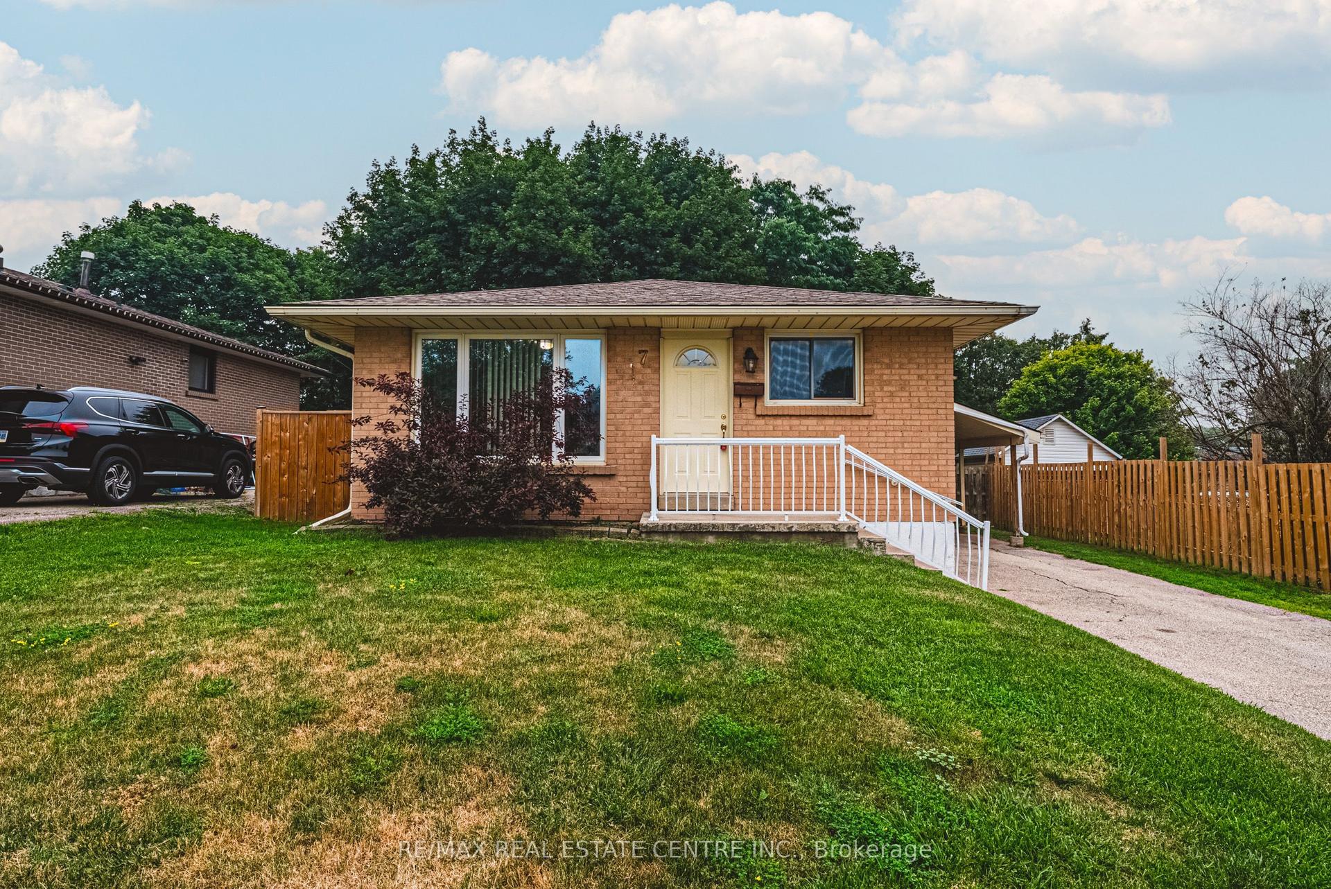 7 Chapman Court, Cambridge — Detached for sale, photo 1