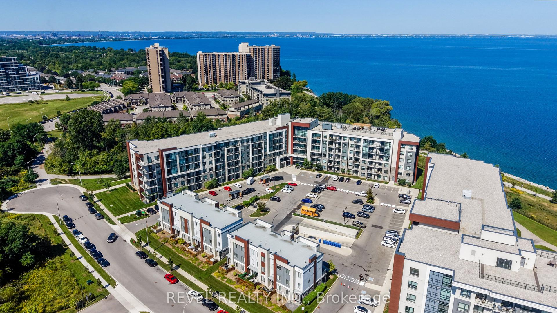 125 Shoreview Place 235 #235, Hamilton — Condo for sale, photo 1