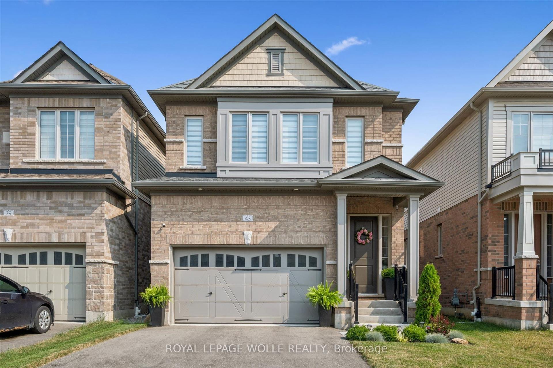 43 Georgina Street, Kitchener — Detached for sale, photo 1