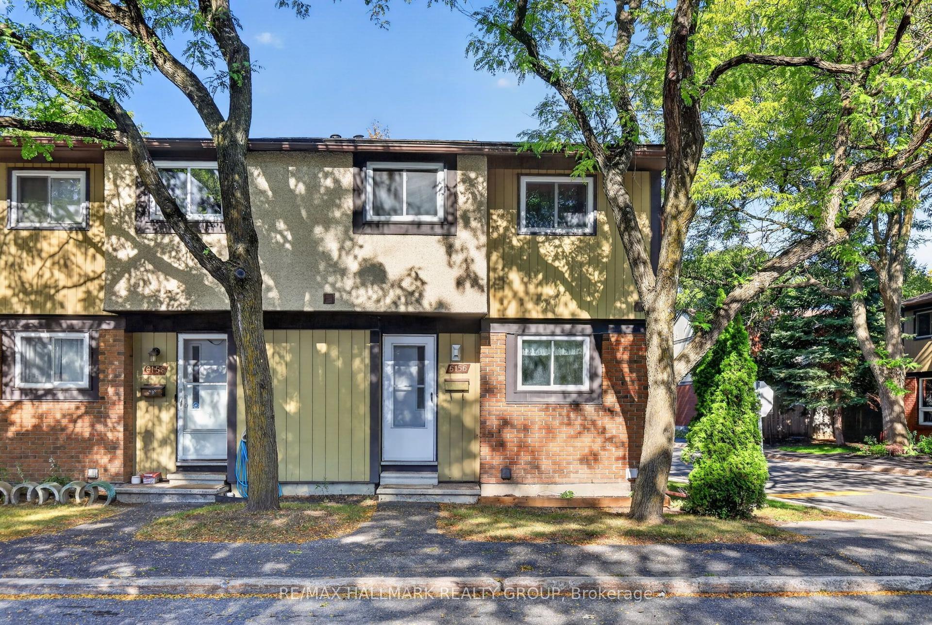 6156 Brookside Lane, Orleans - Convent Glen and Area — Condo Town for lease, photo 1