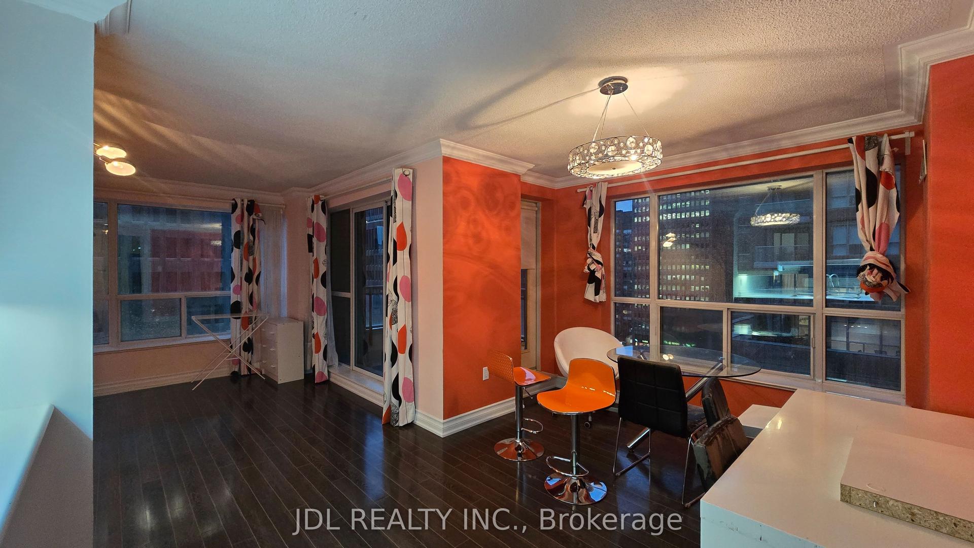 889 Bay Street 1206 #1206, Toronto — Condo for lease, photo 1