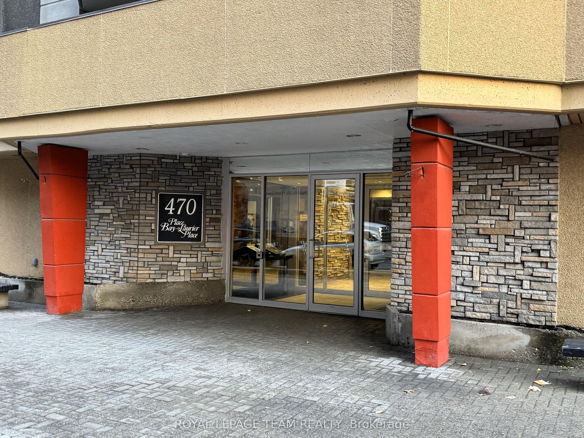 470 Laurier Avenue 1908 #1908 — photo 1