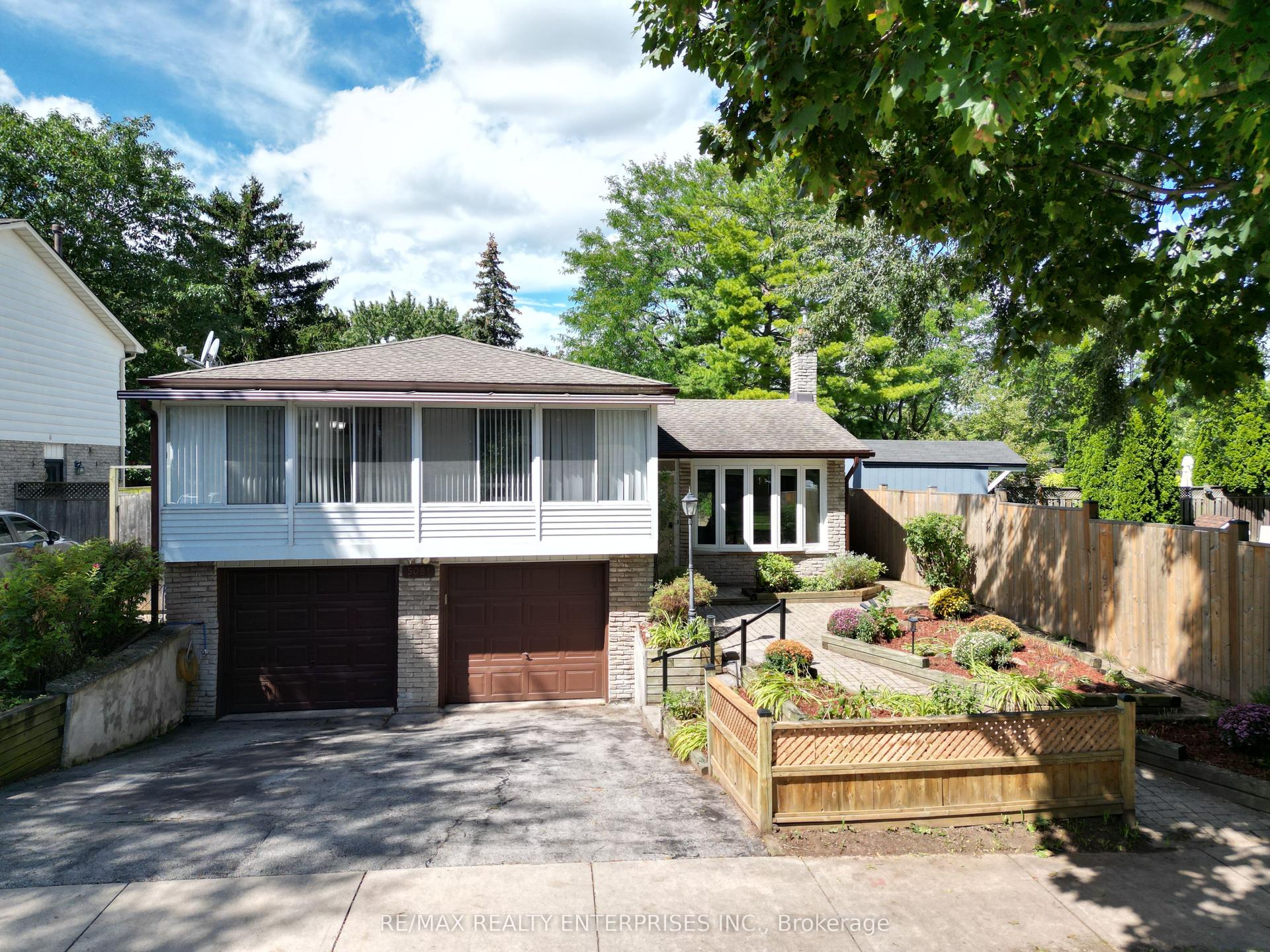 5081 Brady Avenue, Burlington — Detached for sale, photo 1