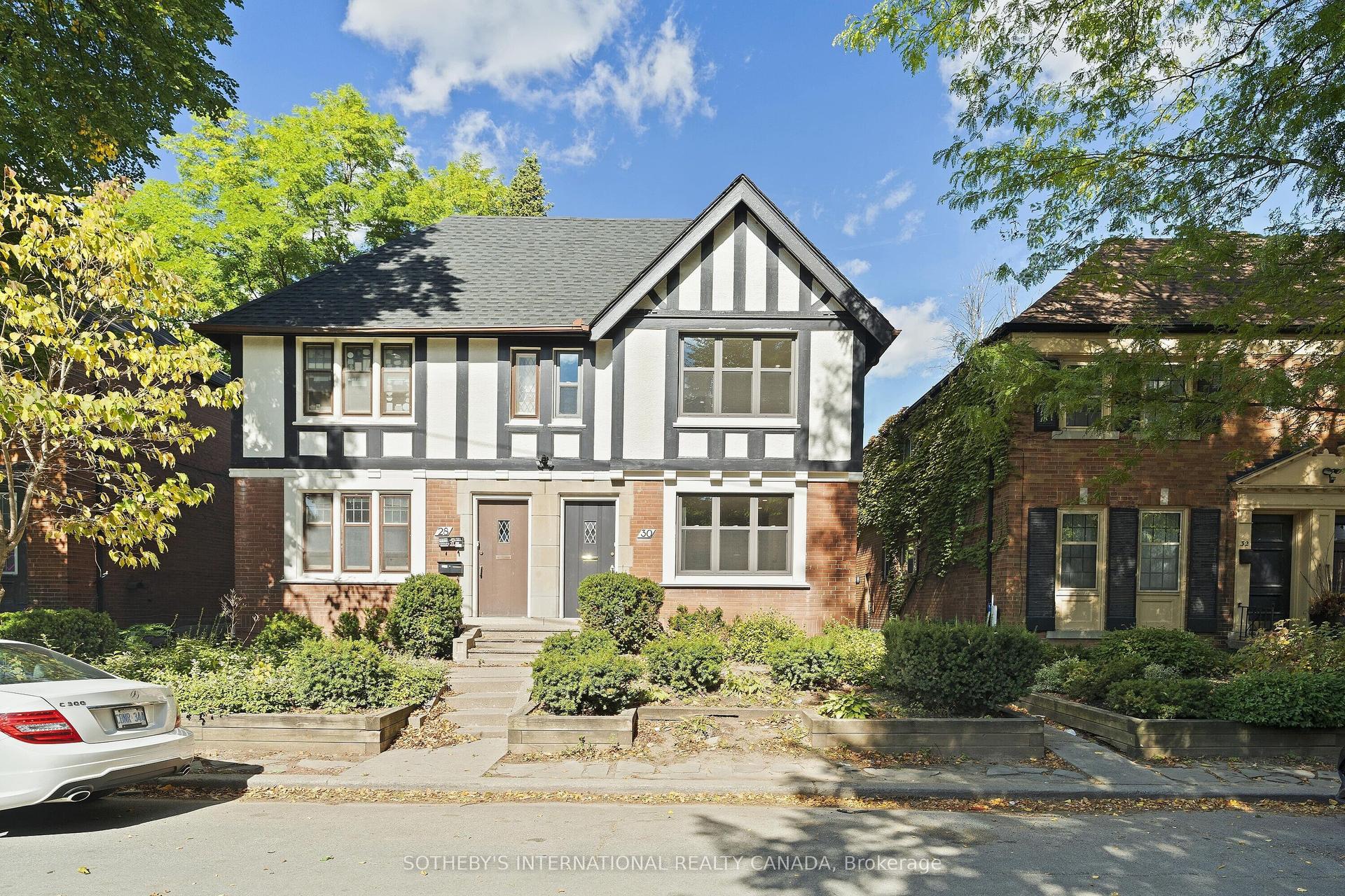 28 Strathgowan Avenue Main #Main — photo 1