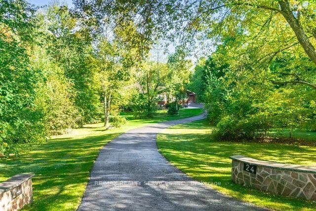 24 Cedar Drive — photo 1