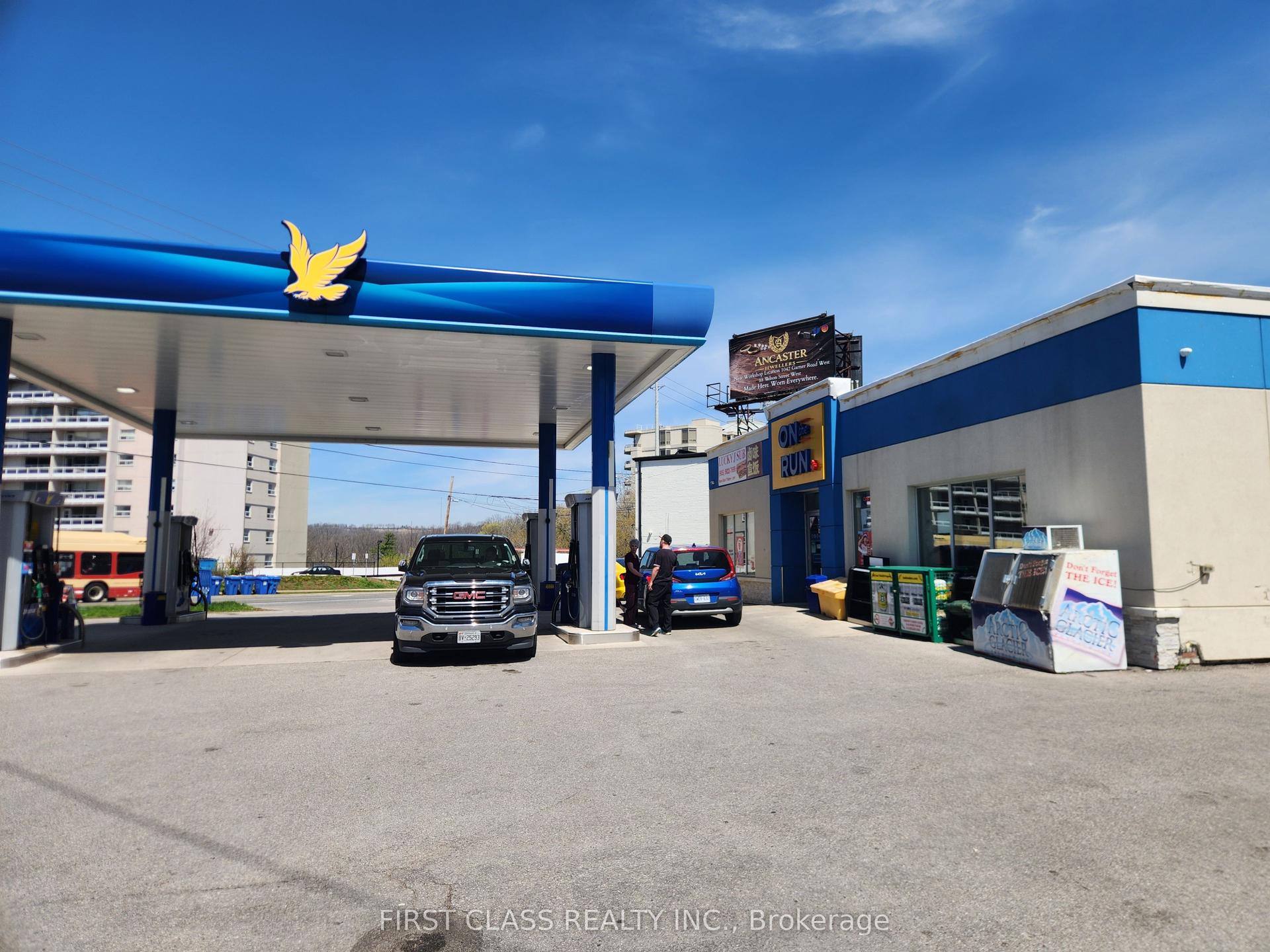 1837 Main Street W, Hamilton — Commercial for sale, photo 1