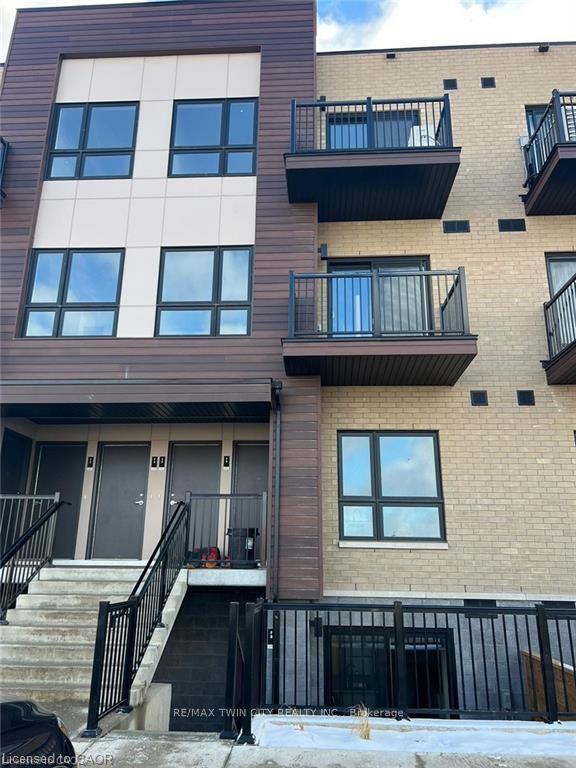 20 Palace Street F8 #F8, Kitchener — Condo Town for lease, photo 1