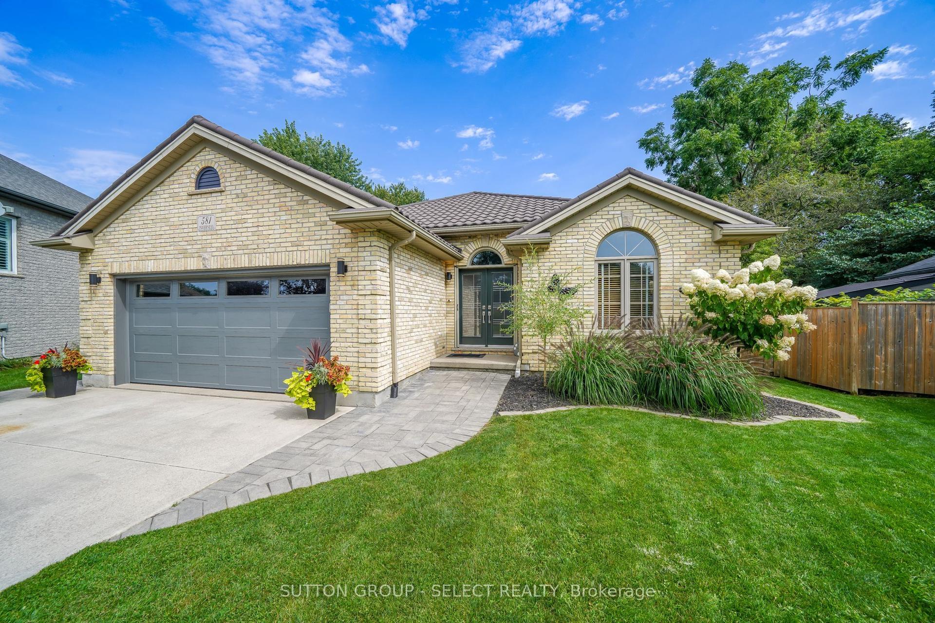 581 Inverness Avenue, London North — Detached for sale, photo 1