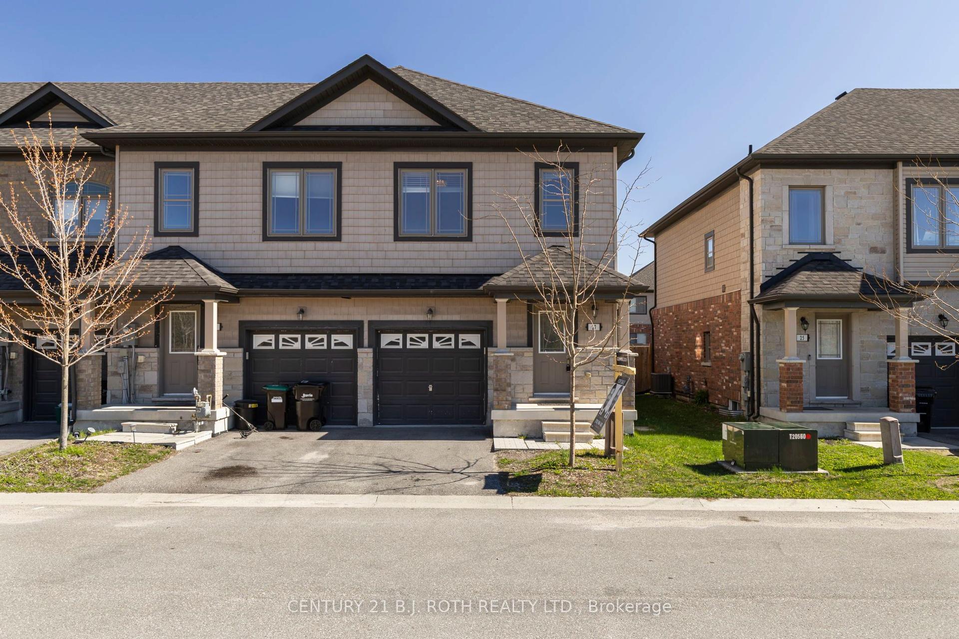 27 Cygnus Crescent — photo 1