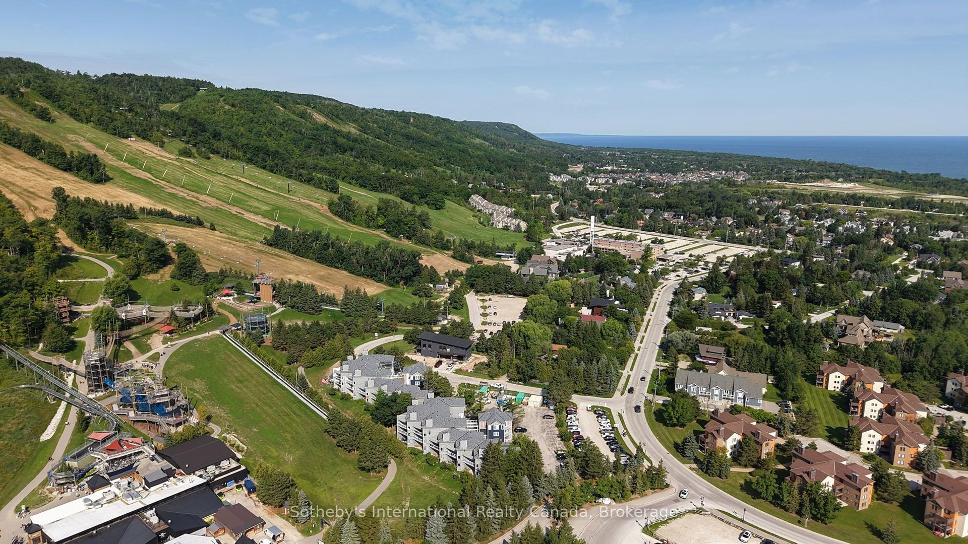 107 Ann Heggtveit Drive 212 #212, Blue Mountains — Condo for sale, photo 1