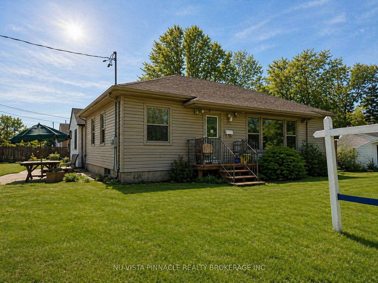 687 Cheapside Street — photo 1