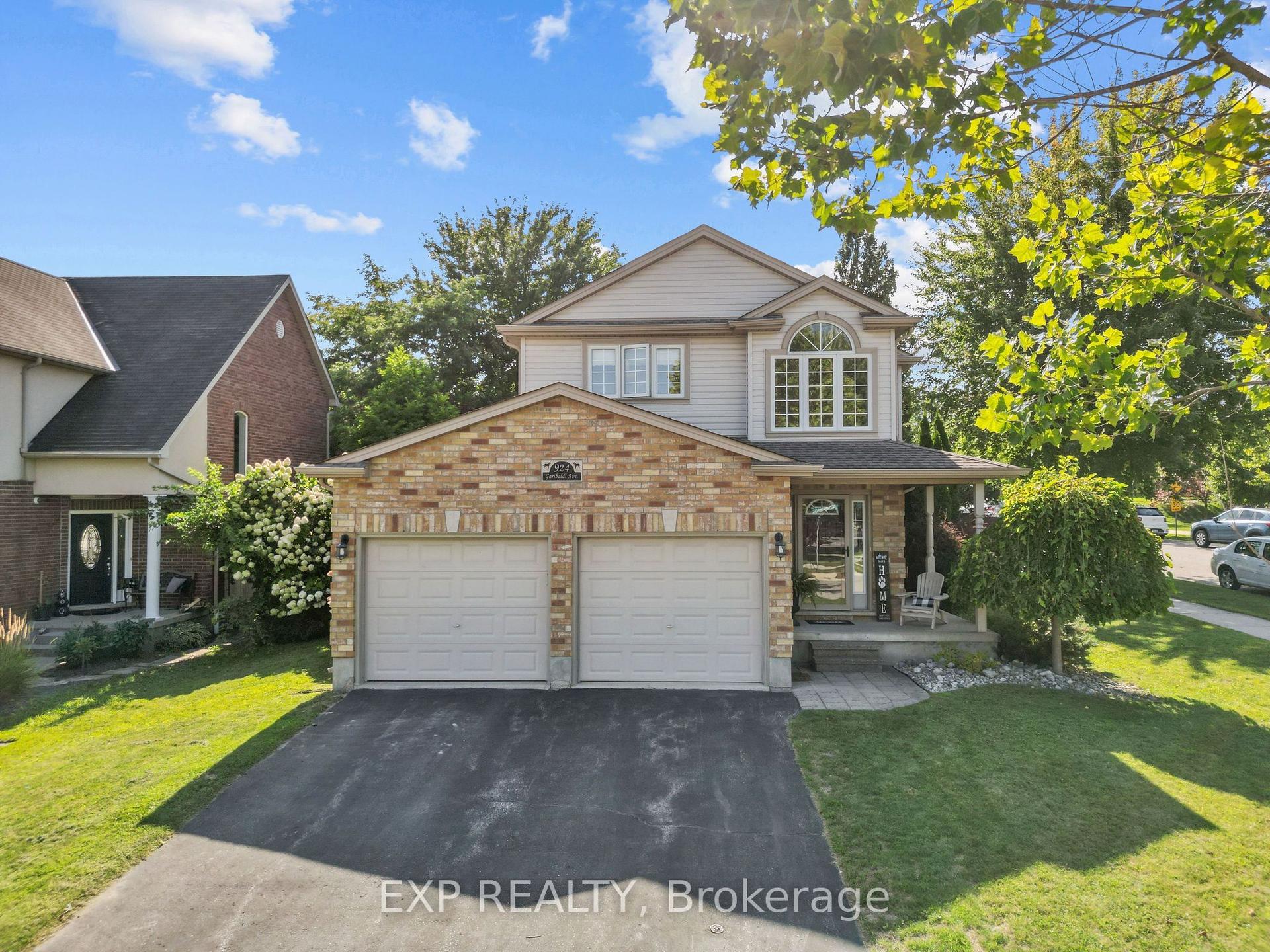 924 Garibaldi Avenue, London North — Detached for sale, photo 1