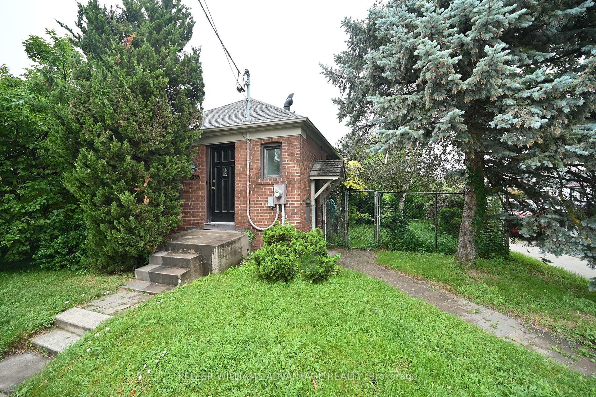 1335 Woodbine Avenue — photo 1