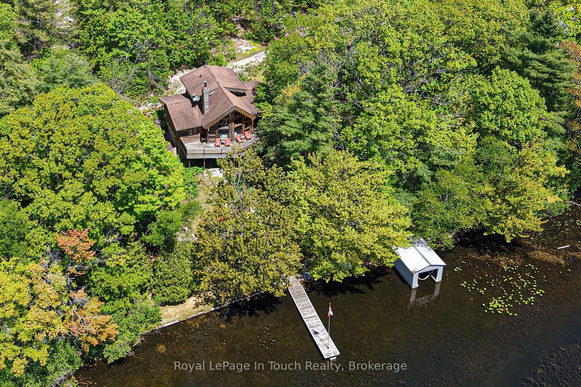 96 Millard Drive, Georgian Bay — Detached for sale, photo 1