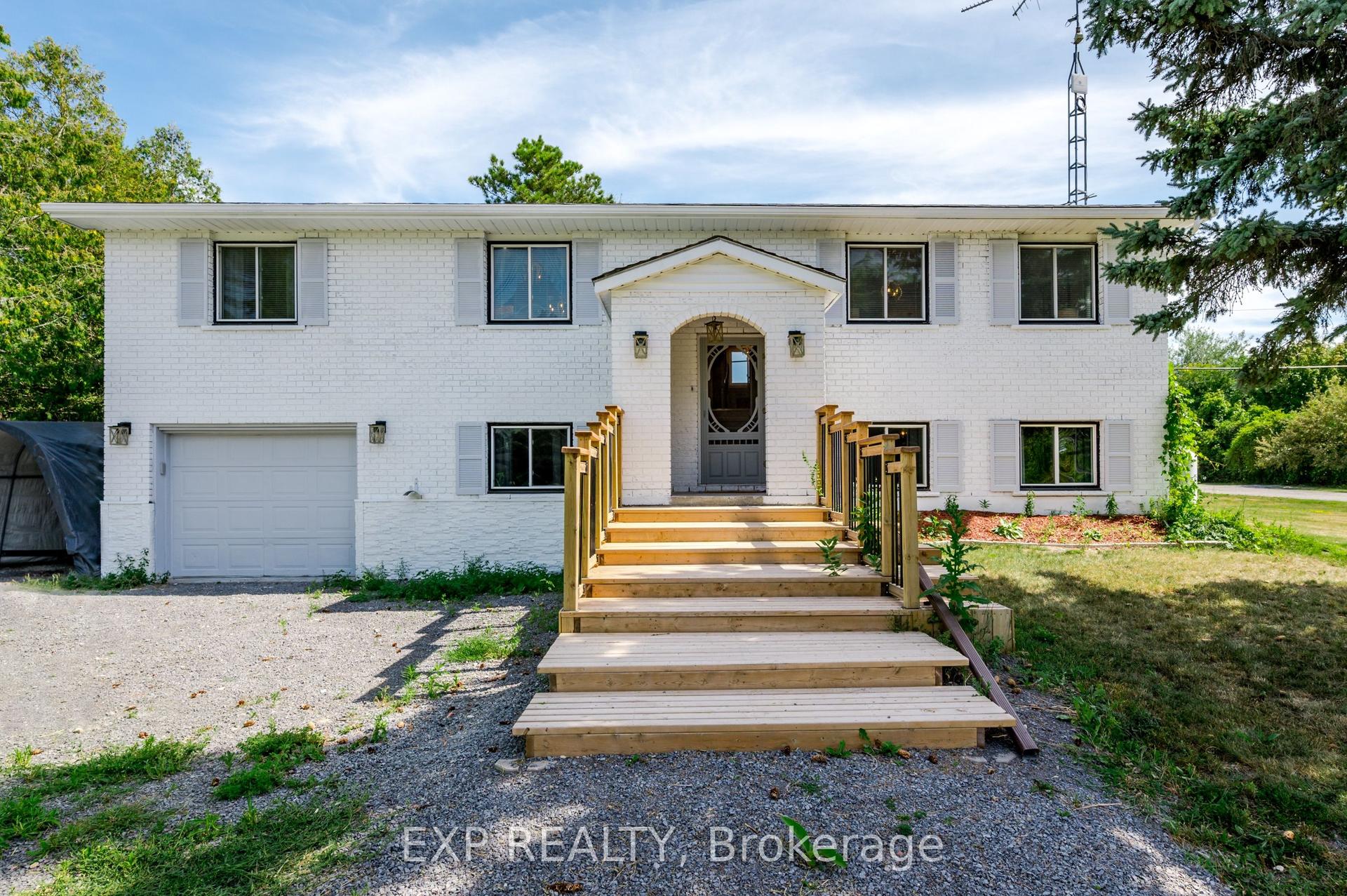150 Bayview Drive — photo 1
