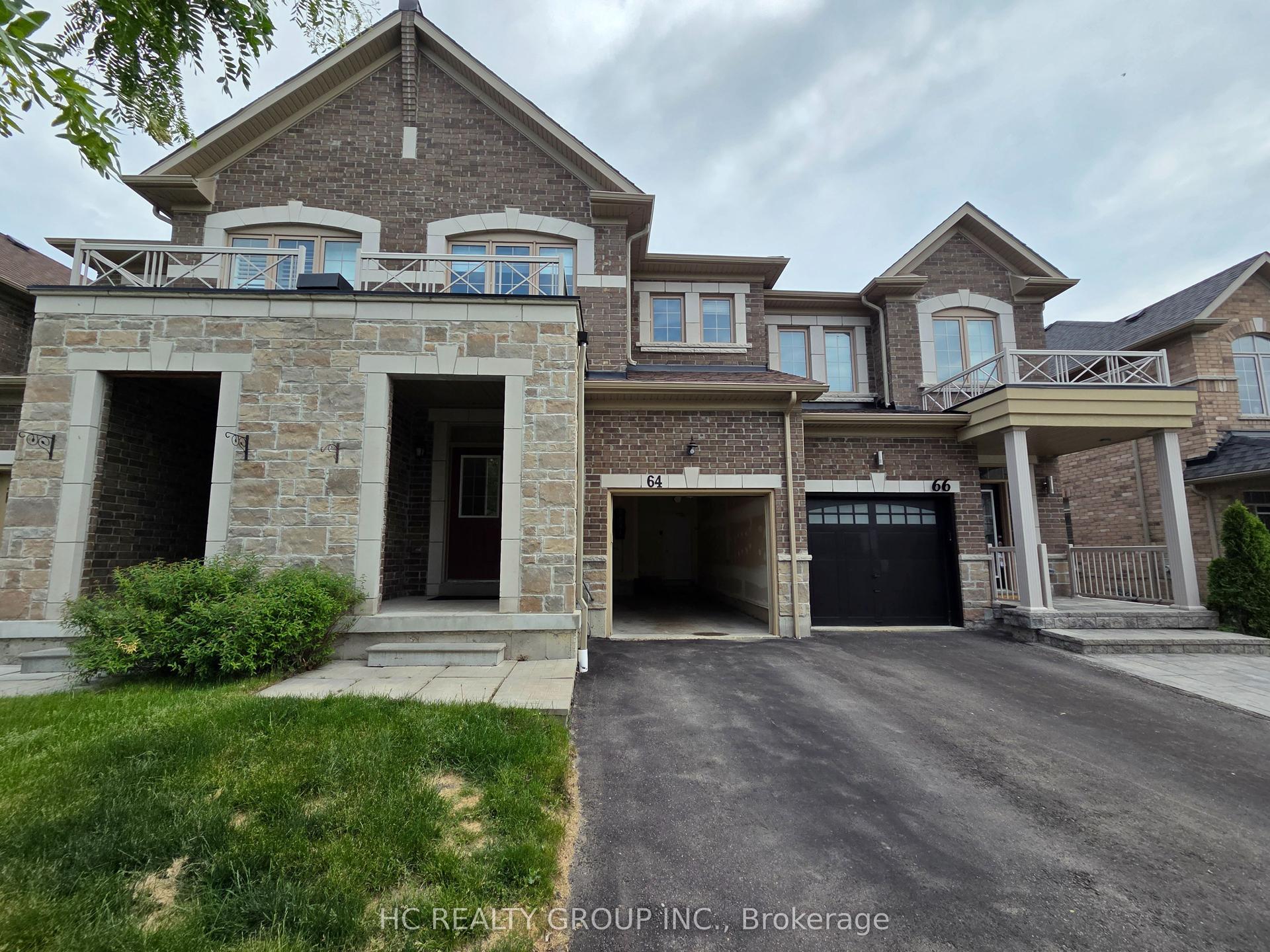 64 Rimrock Crescent N — photo 1