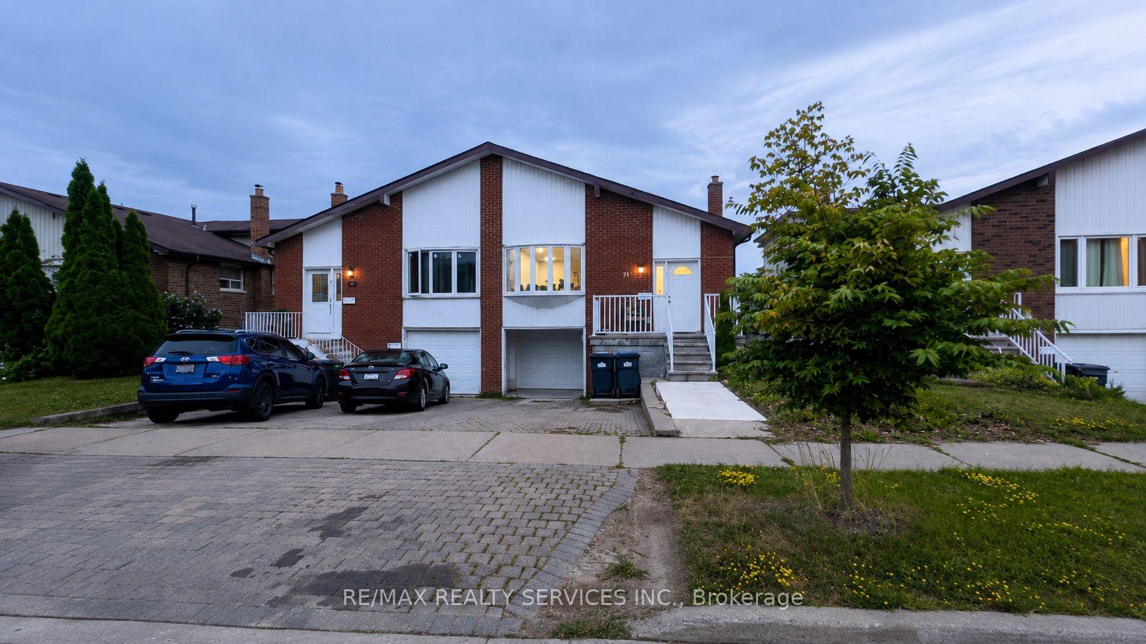 71 Newlyn Crescent, Brampton — Semi-Detached for lease, photo 1