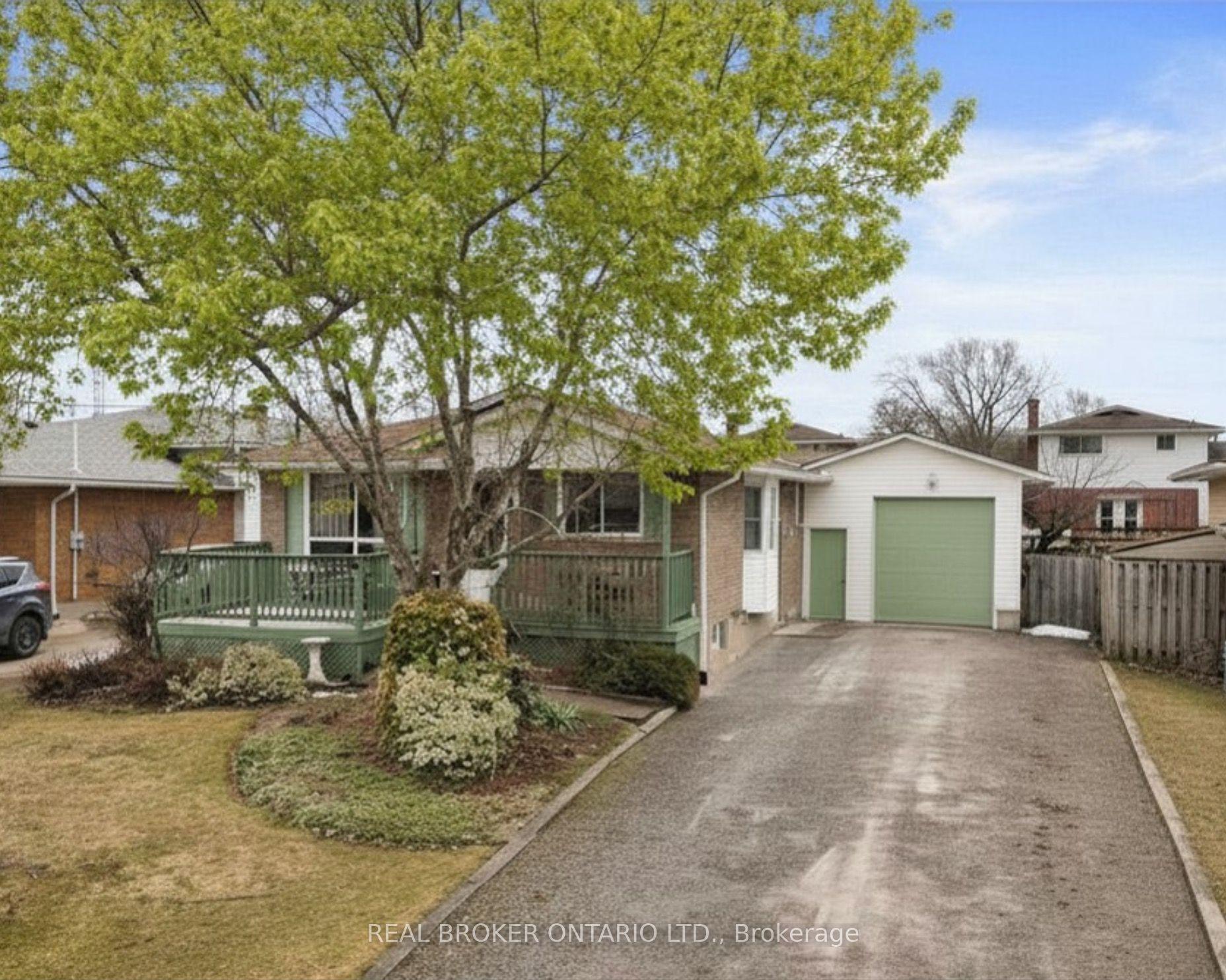 20 Brackencrest Road, St. Catharines — Detached for sale, photo 1