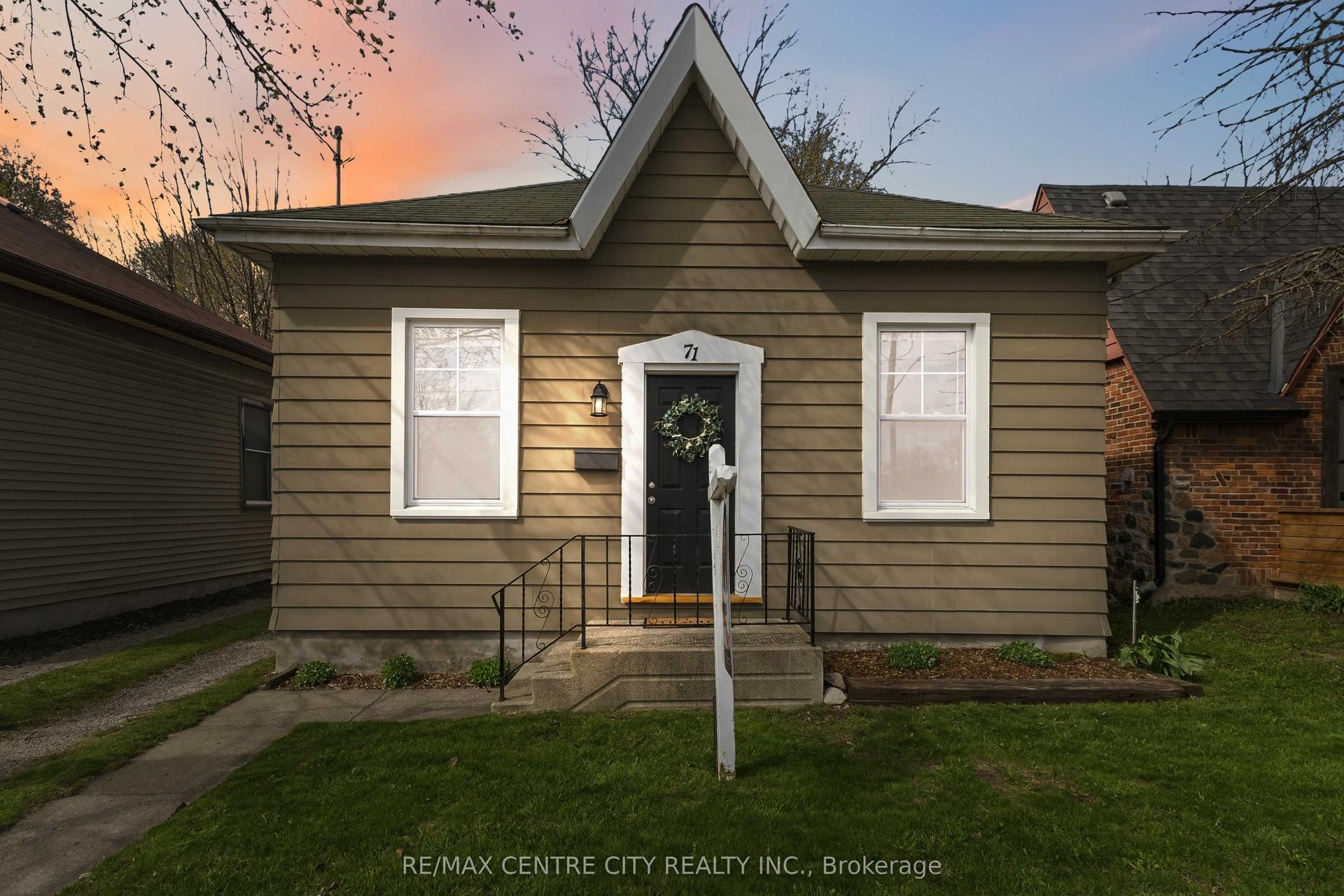 71 Riverside Drive — photo 1