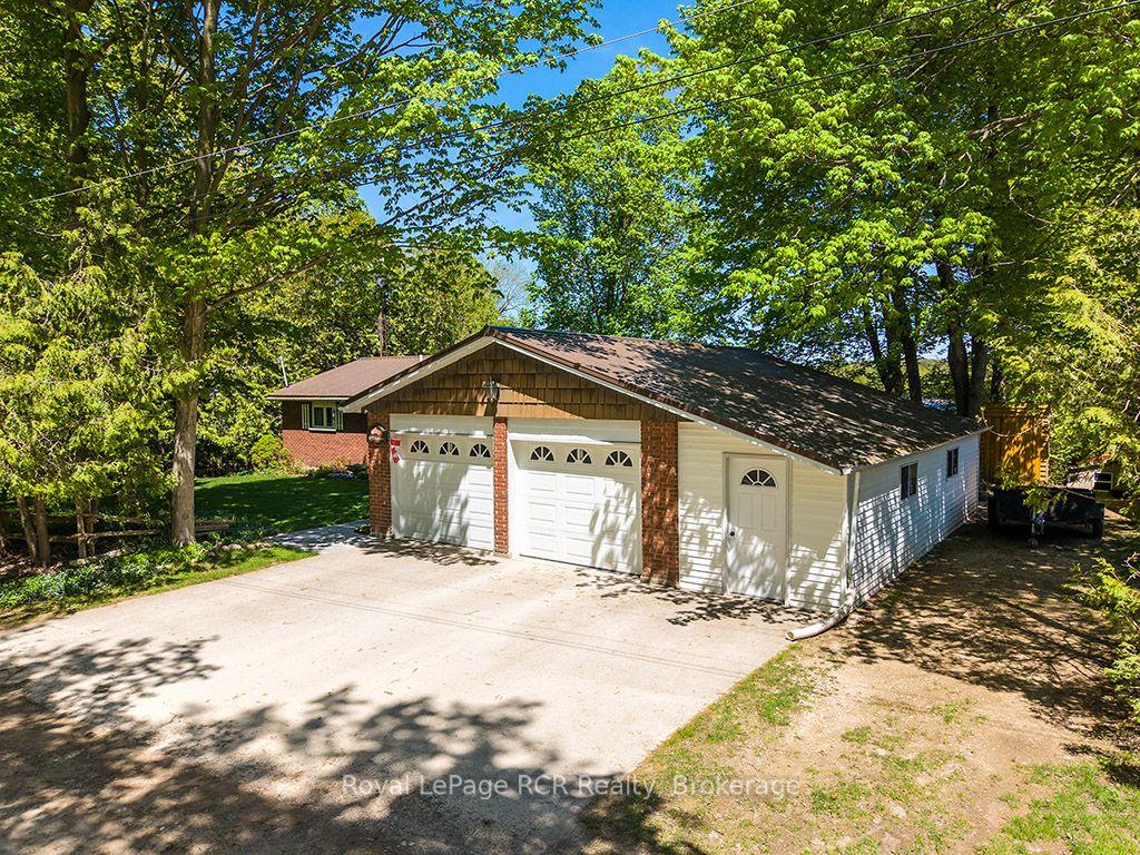 120 McCullough Lake Drive — photo 1