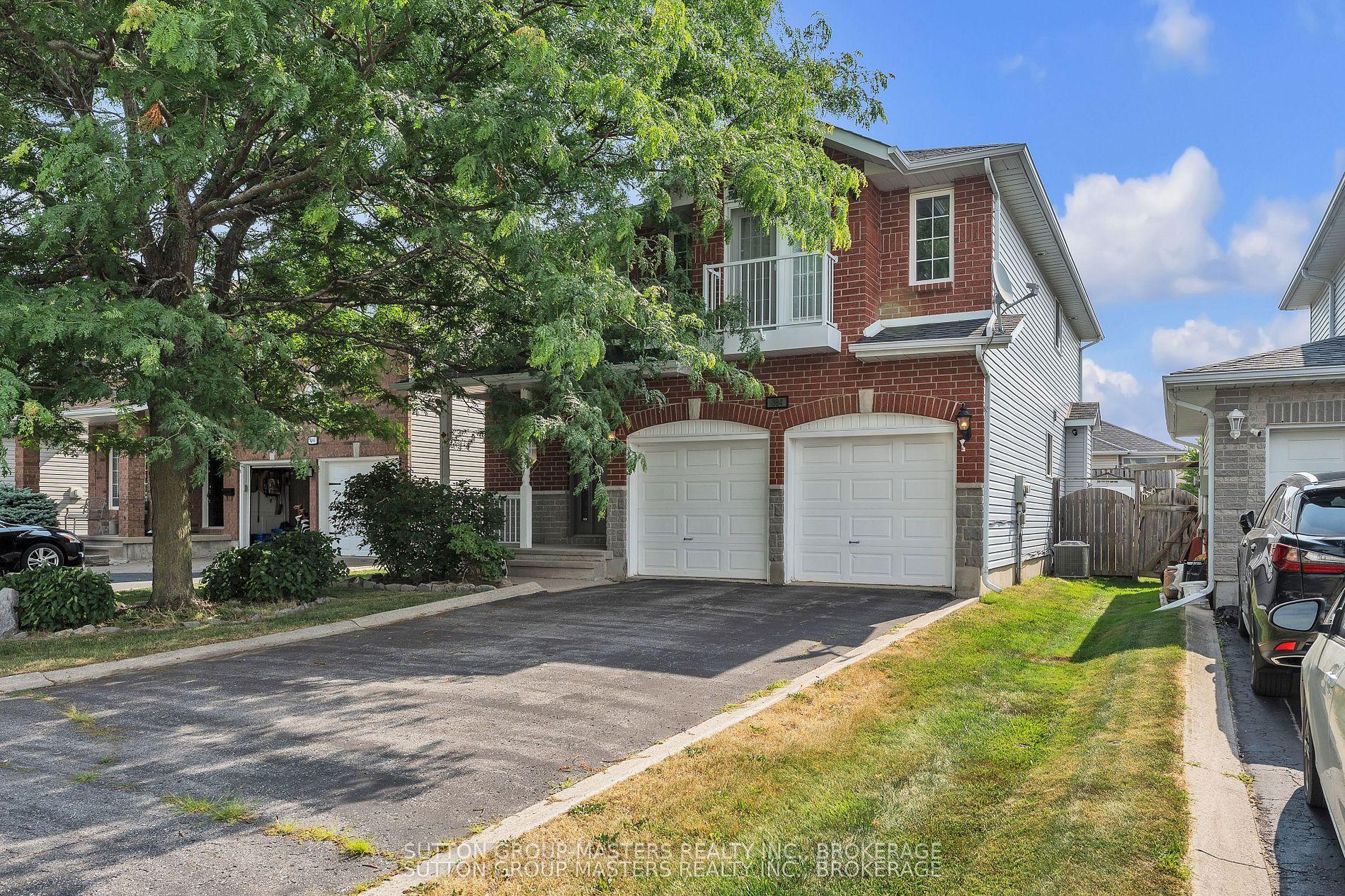 384 Emerald Street — photo 1
